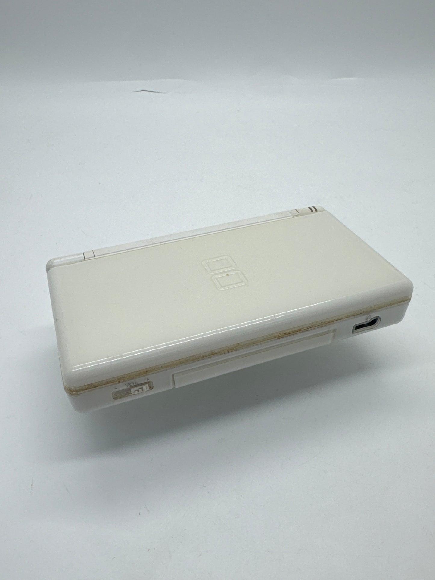 Nintendo DS Lite USG-001 Polar White Console #34 Yellow Patches on Top Screen