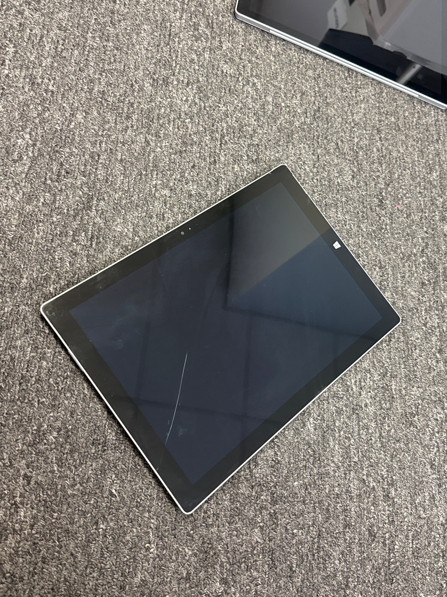 Lot of 5 Untested Microsoft Surface 1724 12.3" 128GB SSD 4GB RAM - Read!