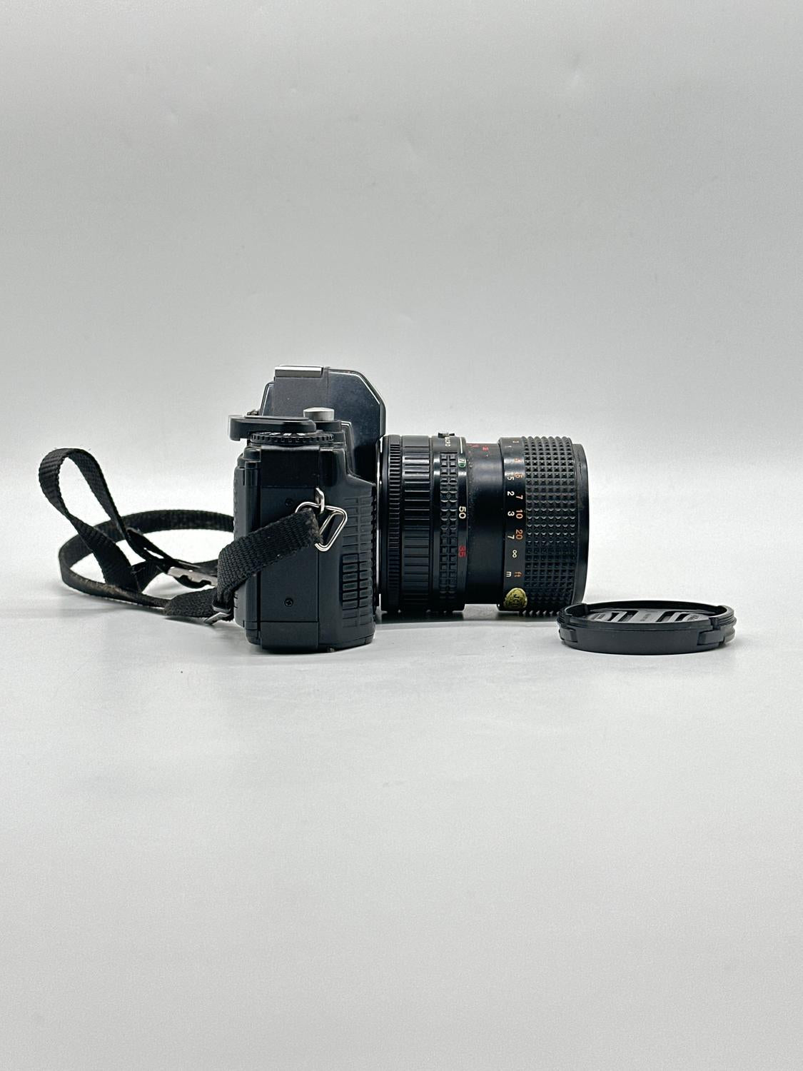 Konica TC-X 35mm SLR camera w/35-70mm lens
