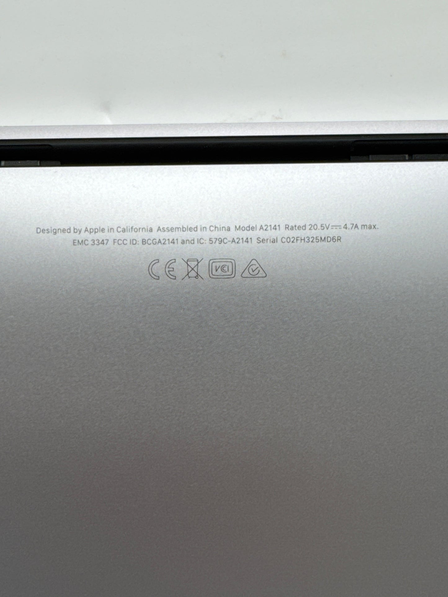 2019 Apple MacBook Pro 16" A2141 Core i7 2.6GHz 16GB RAM 512GB SSD - Read!