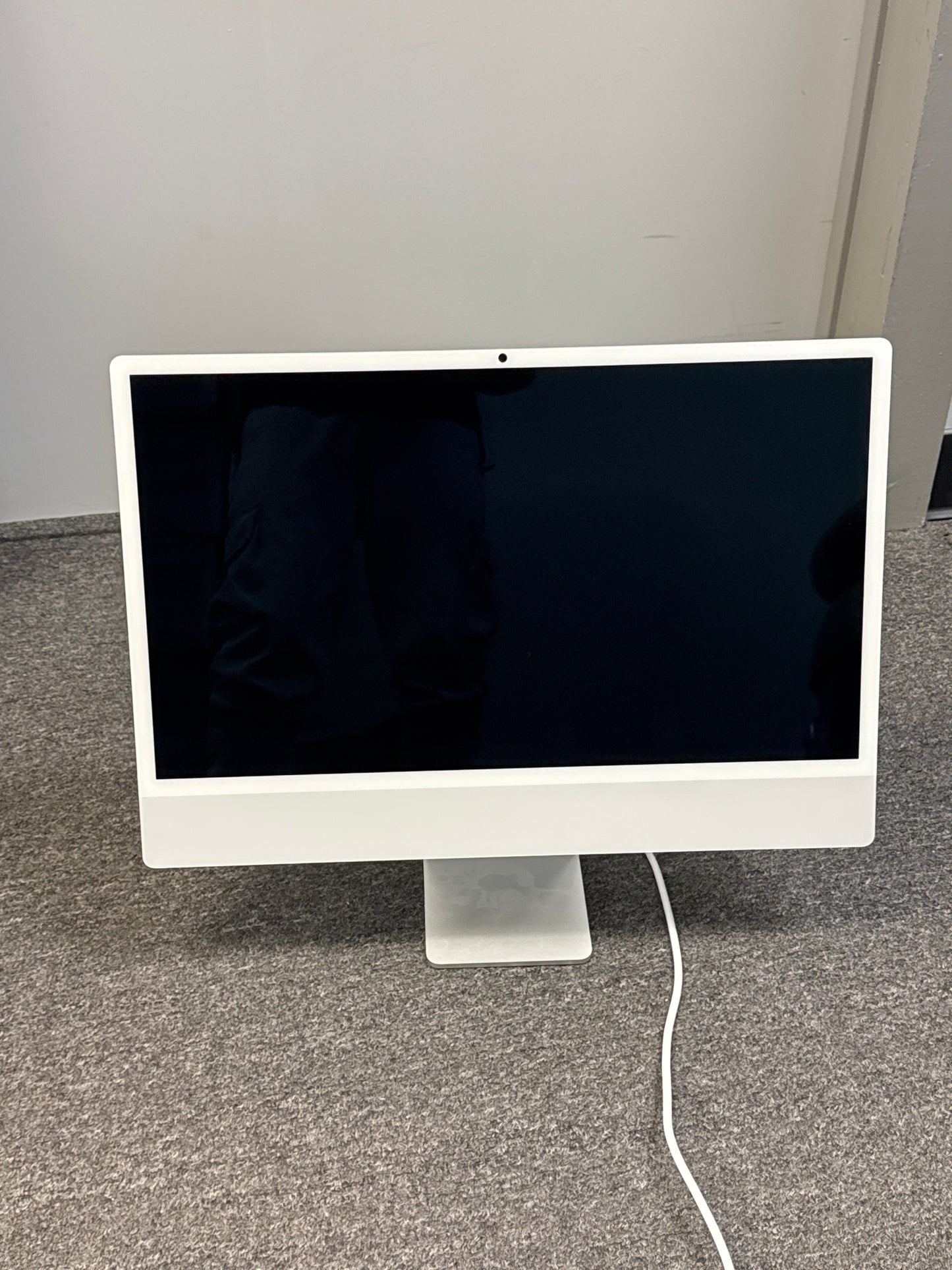 2024 Apple iMac 24" A3247 M4 8C-CPU 8C-GPU 256GB SSD 16GB RAM