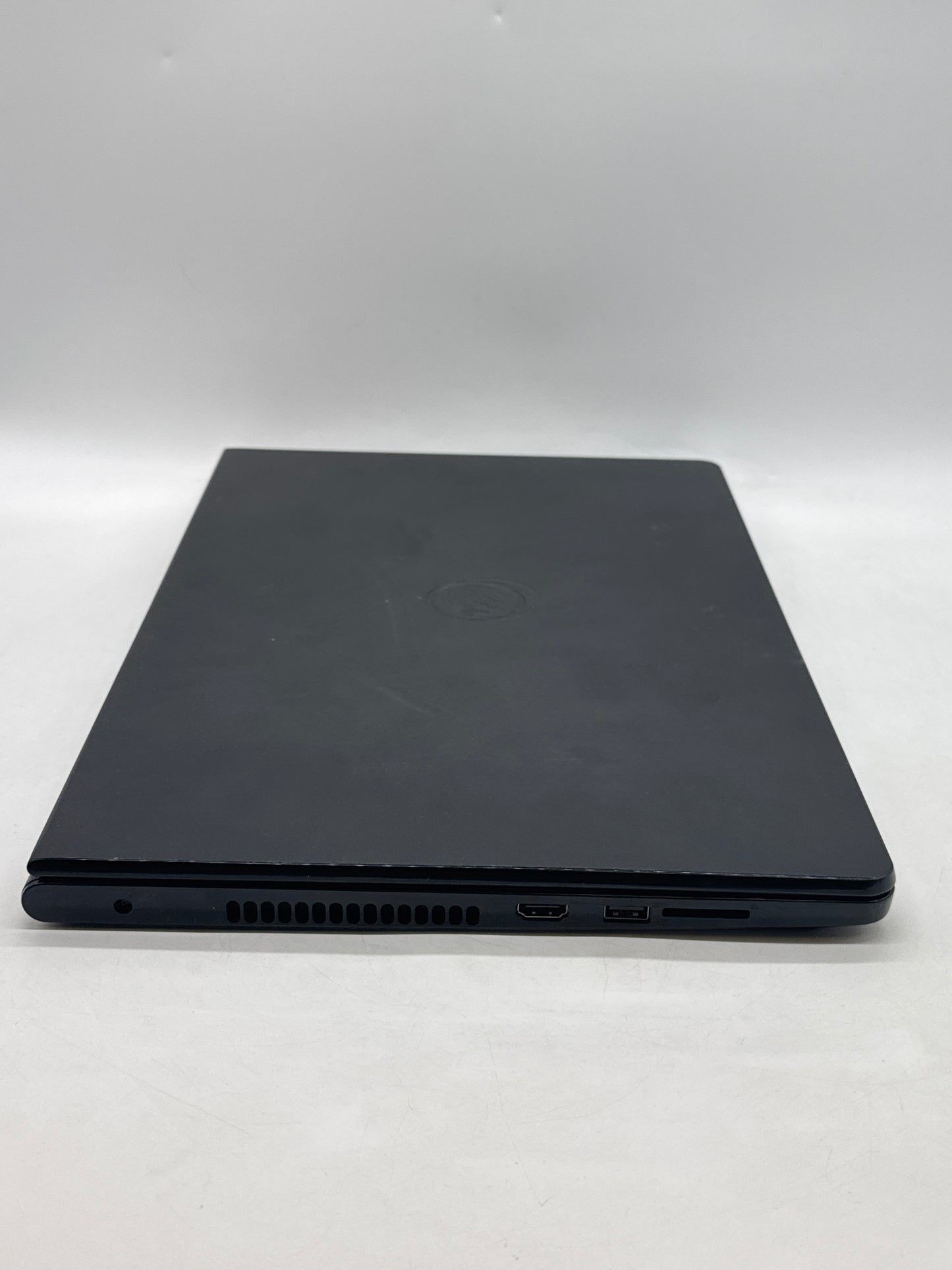 Dell Inspiron 3552 15.6" 4GB RAM 500GB HDD - Broken Nor working READ!