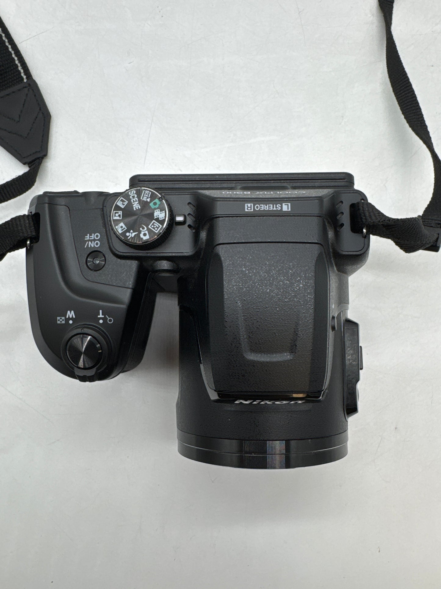 Nikon COOLPIX B500 16MP 40x Optical Zoom Digital Camera Built-in WiFi - Untested