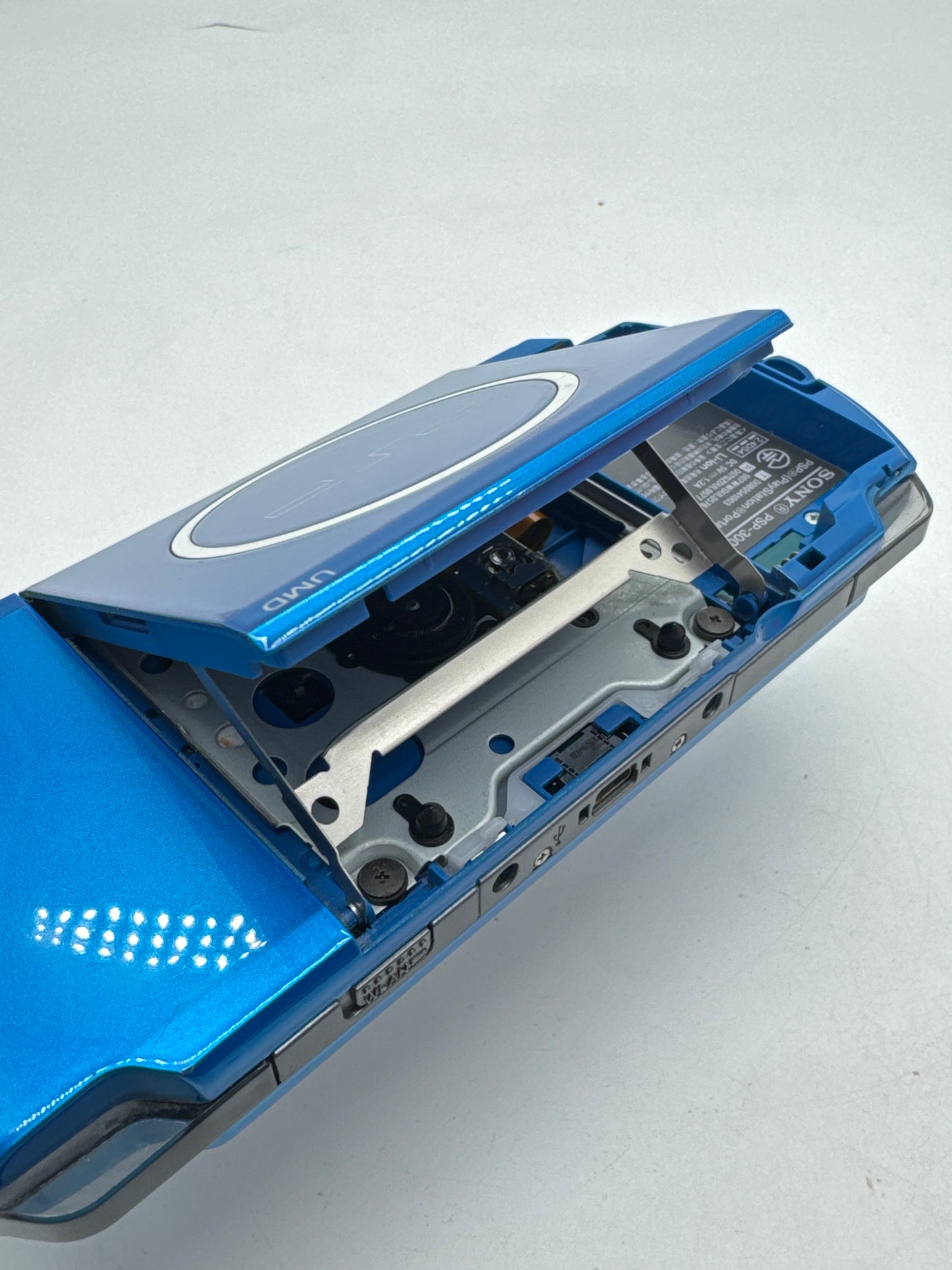 Sony PlayStation PSP-3000 Blue Console Only #374 No Battery No Back Lid READ AS IS