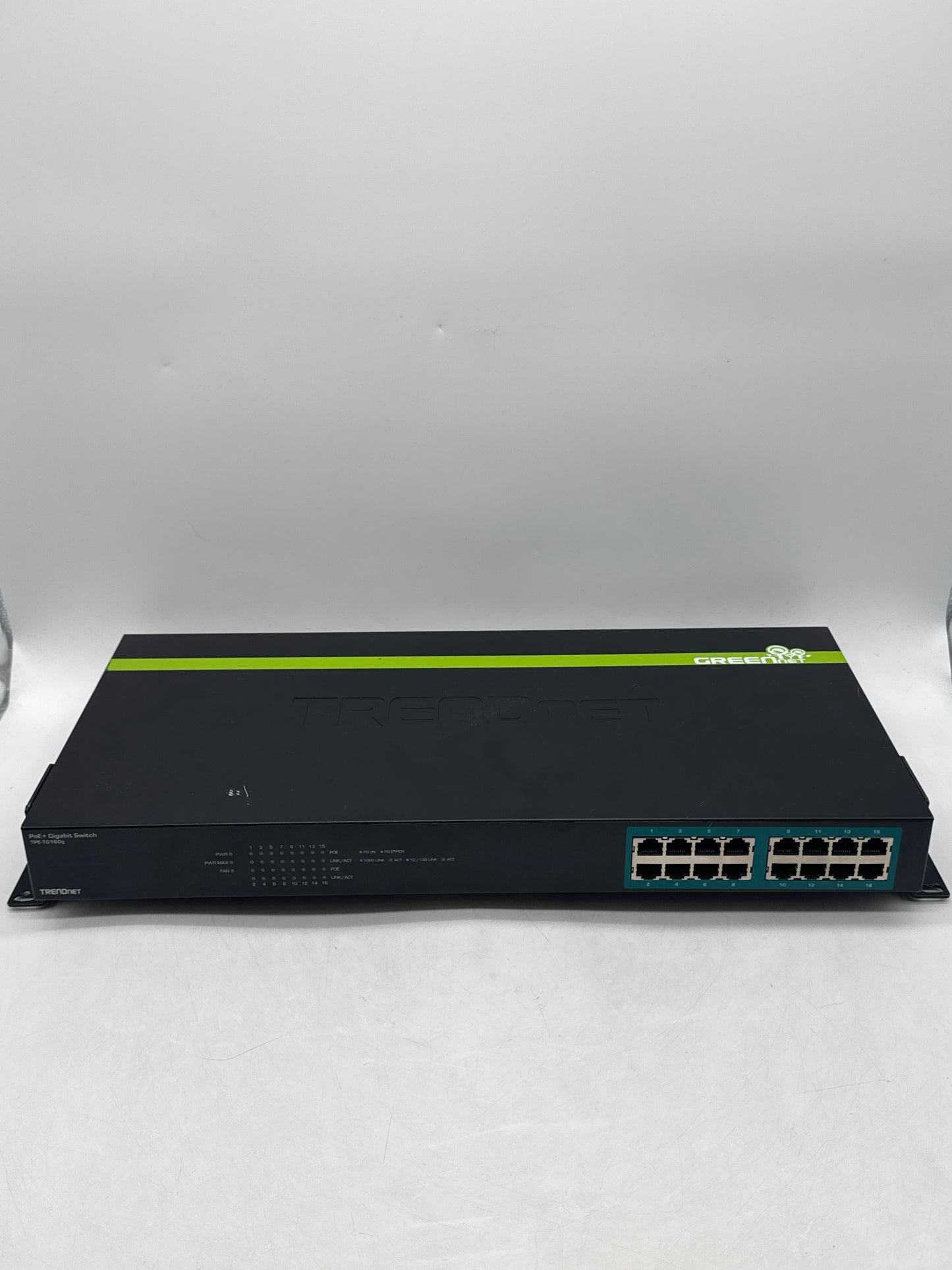 TRENDnet TPE-TG160G 16 Port PoE Rack Mountable Ethernet Switch Only Black