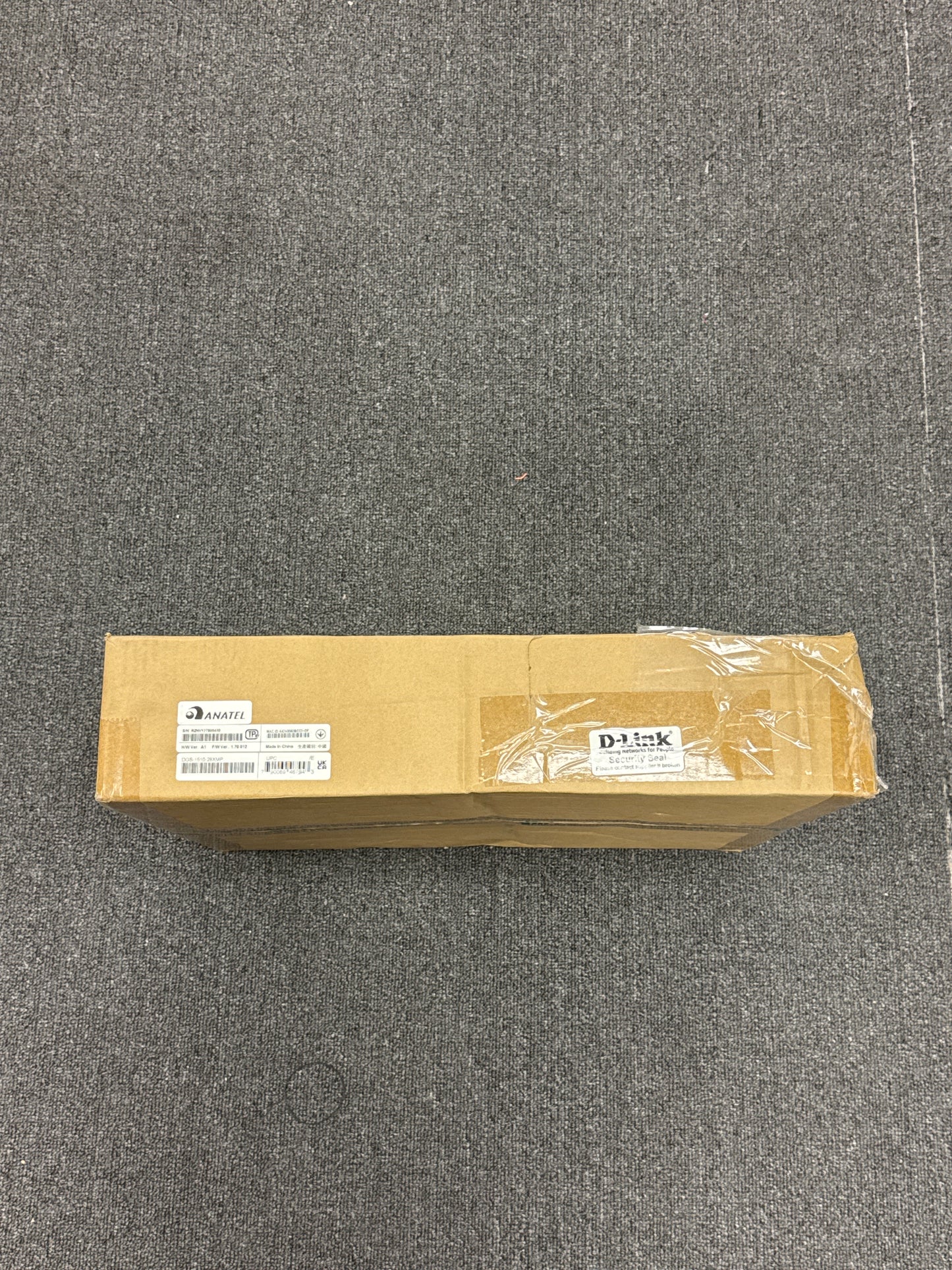 New D-Link 28-Port Gigabit Stackable POE Smart Managed Switch including 4 10G SFP+