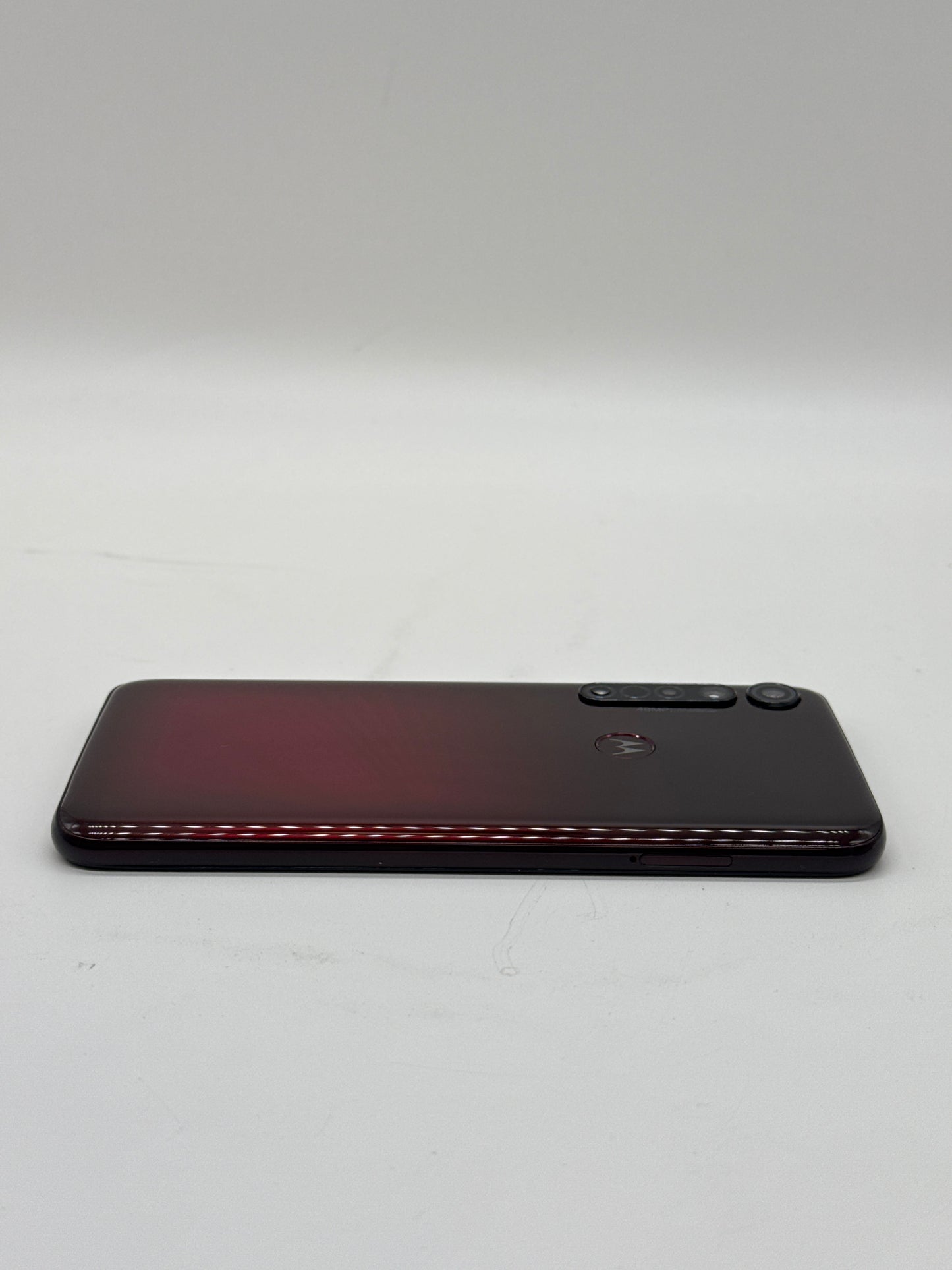 Motorola Moto G8 Plus 64GB Dark Red