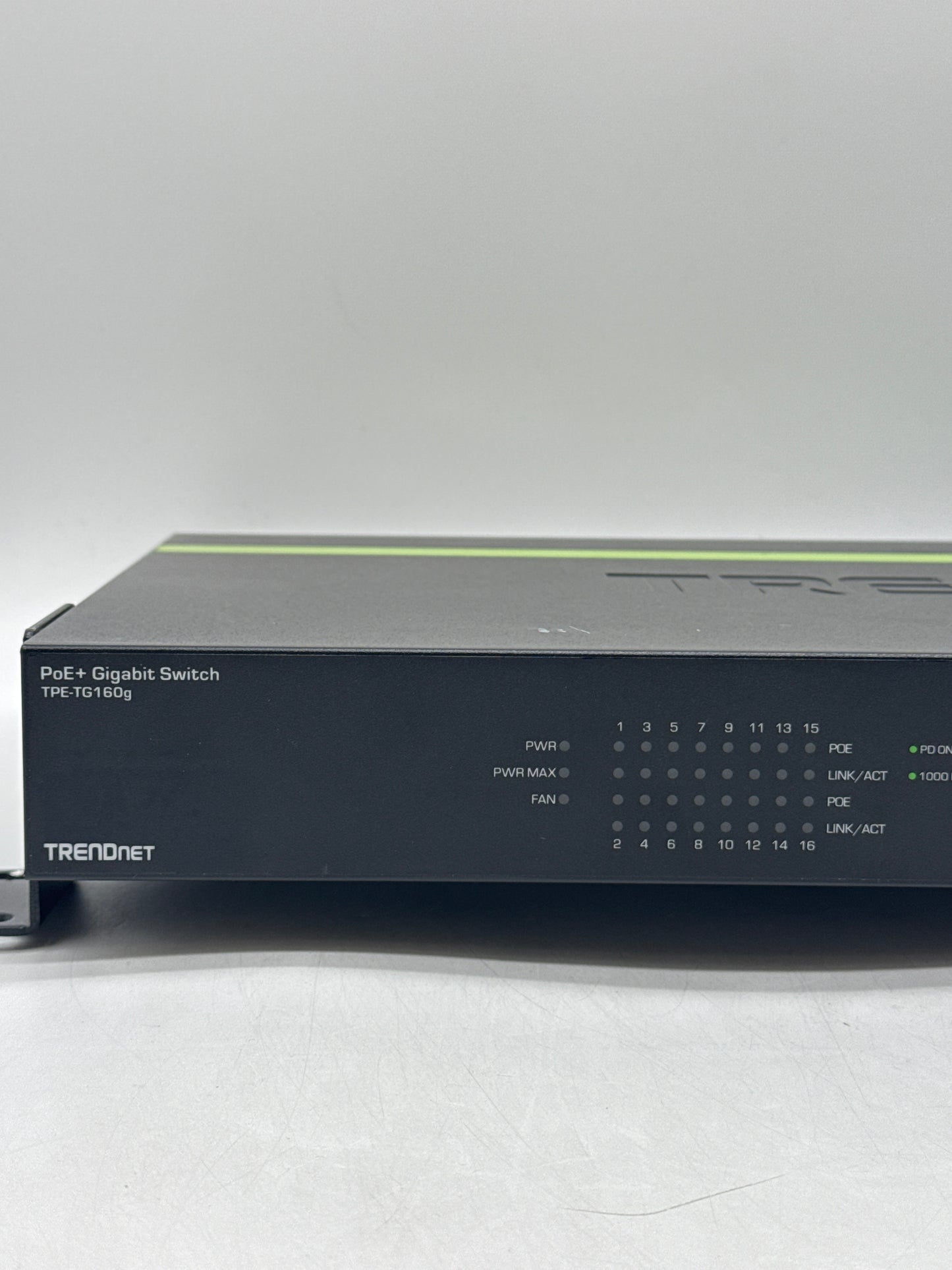 TRENDnet TPE-TG160G 16 Port PoE Rack Mountable Ethernet Switch Only Black
