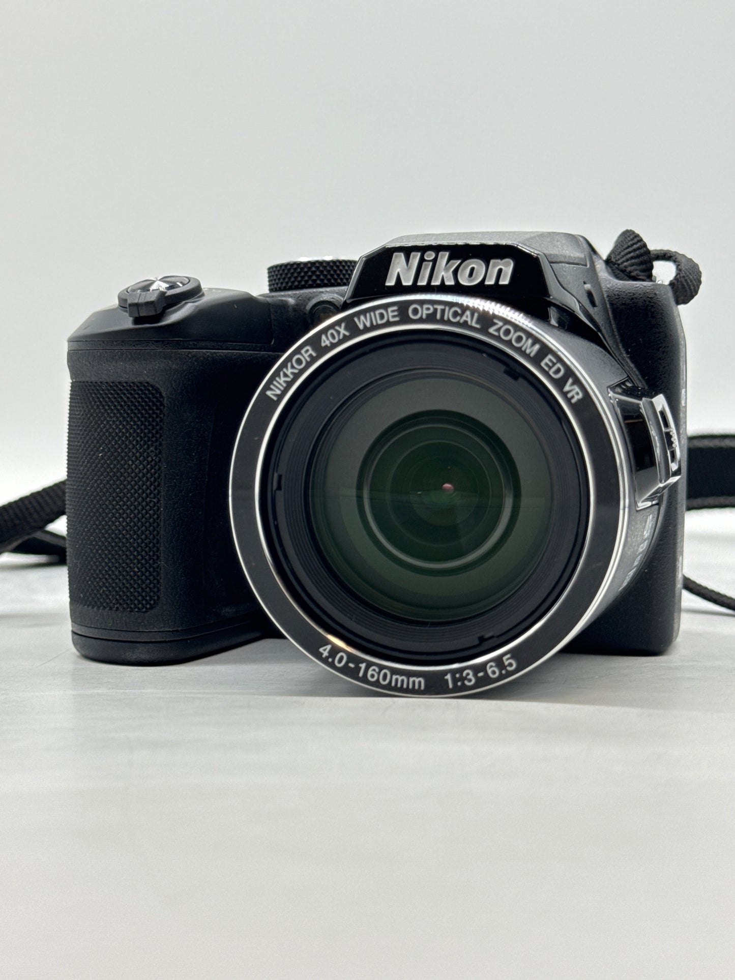 Nikon COOLPIX B500 16MP 40x Optical Zoom Digital Camera Built-in WiFi - Untested