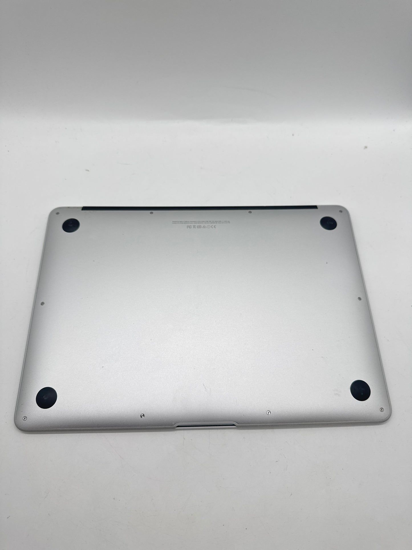 Apple MacBook Air 13" Core i5 1.8GHz 8GB Ram 128GB No OS PARTS Only