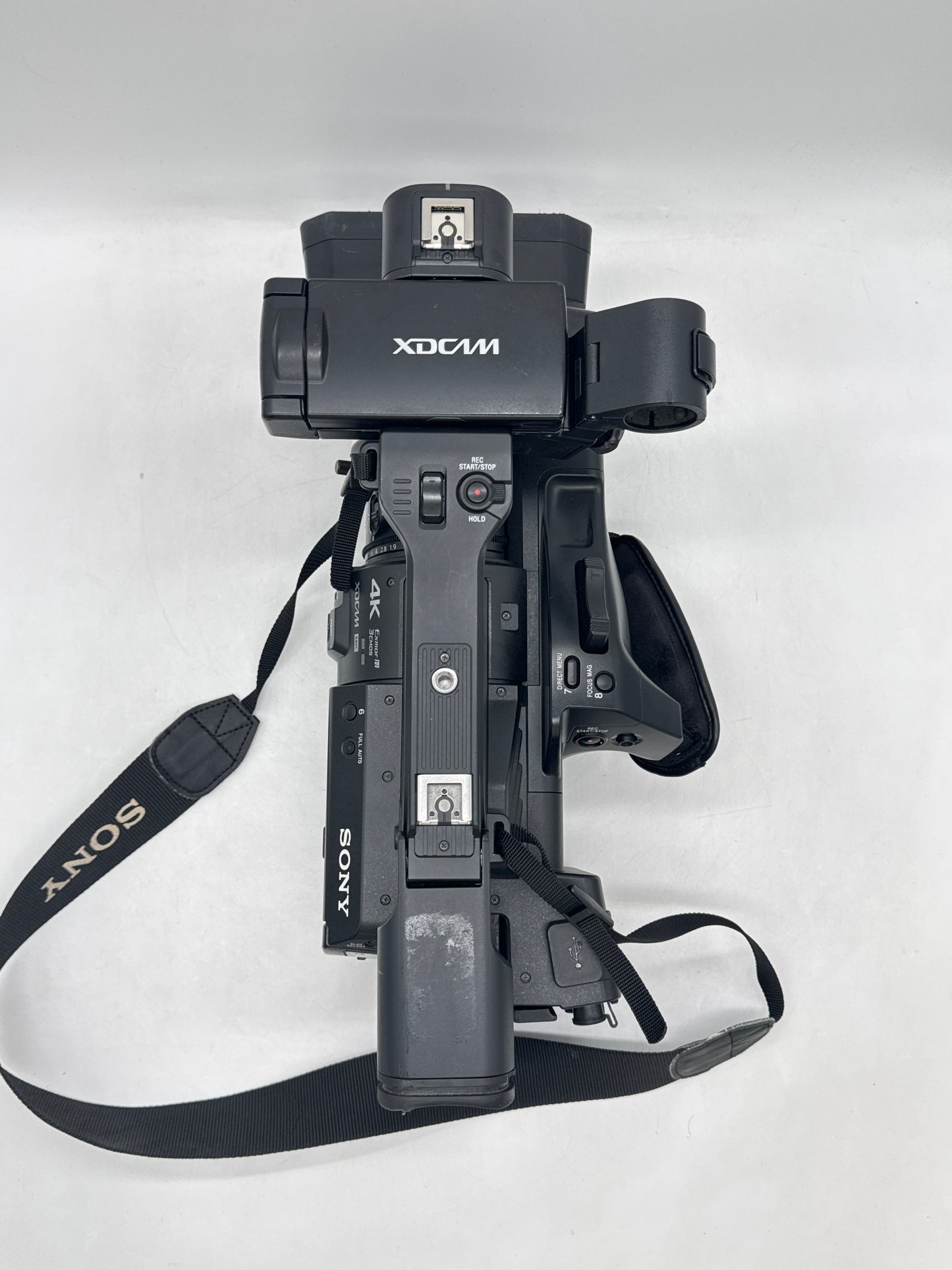 Sony PXW-Z280V 4K XDCAM Professional Camcorder w/2 Batteries - 237 Hours