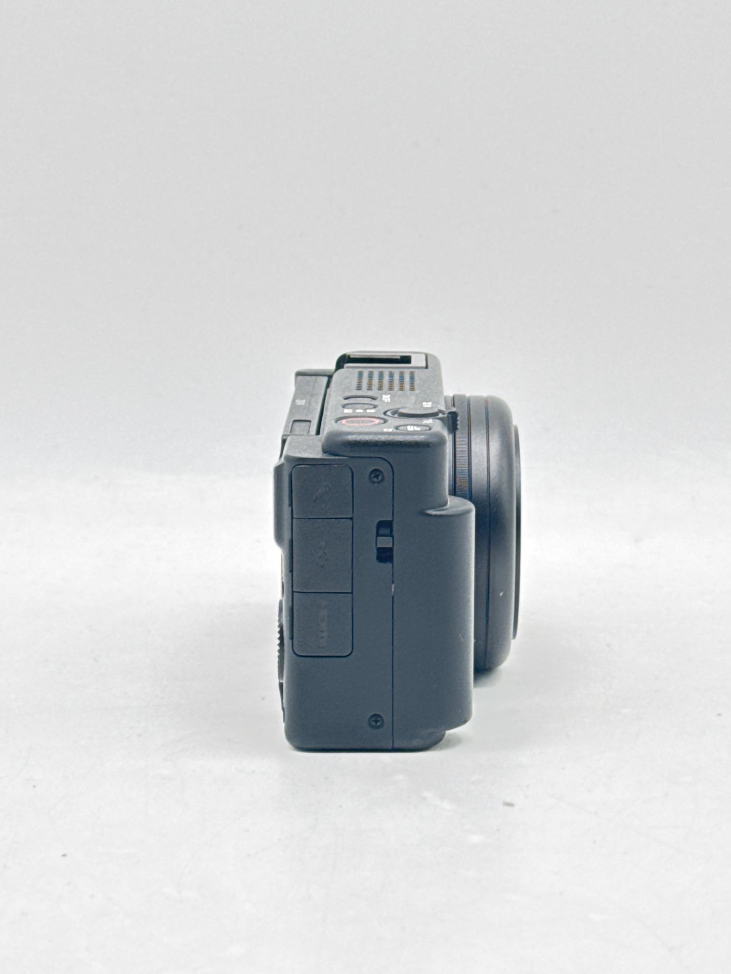 Sony ZV-1F Vlog Camera for Content Creators and Vloggers