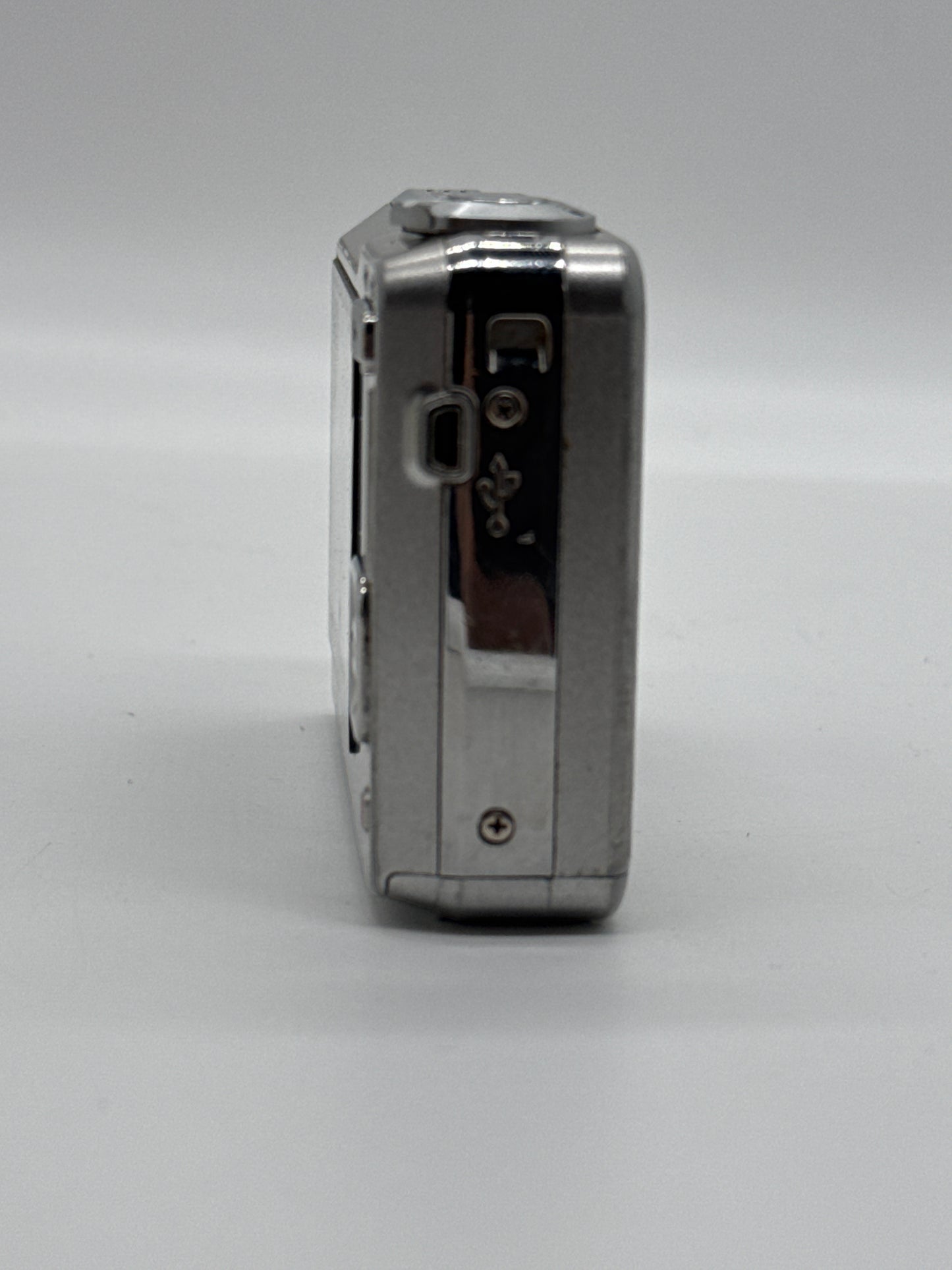 Kodak Easyshare Digital Camera C180 - No Charger or Battery