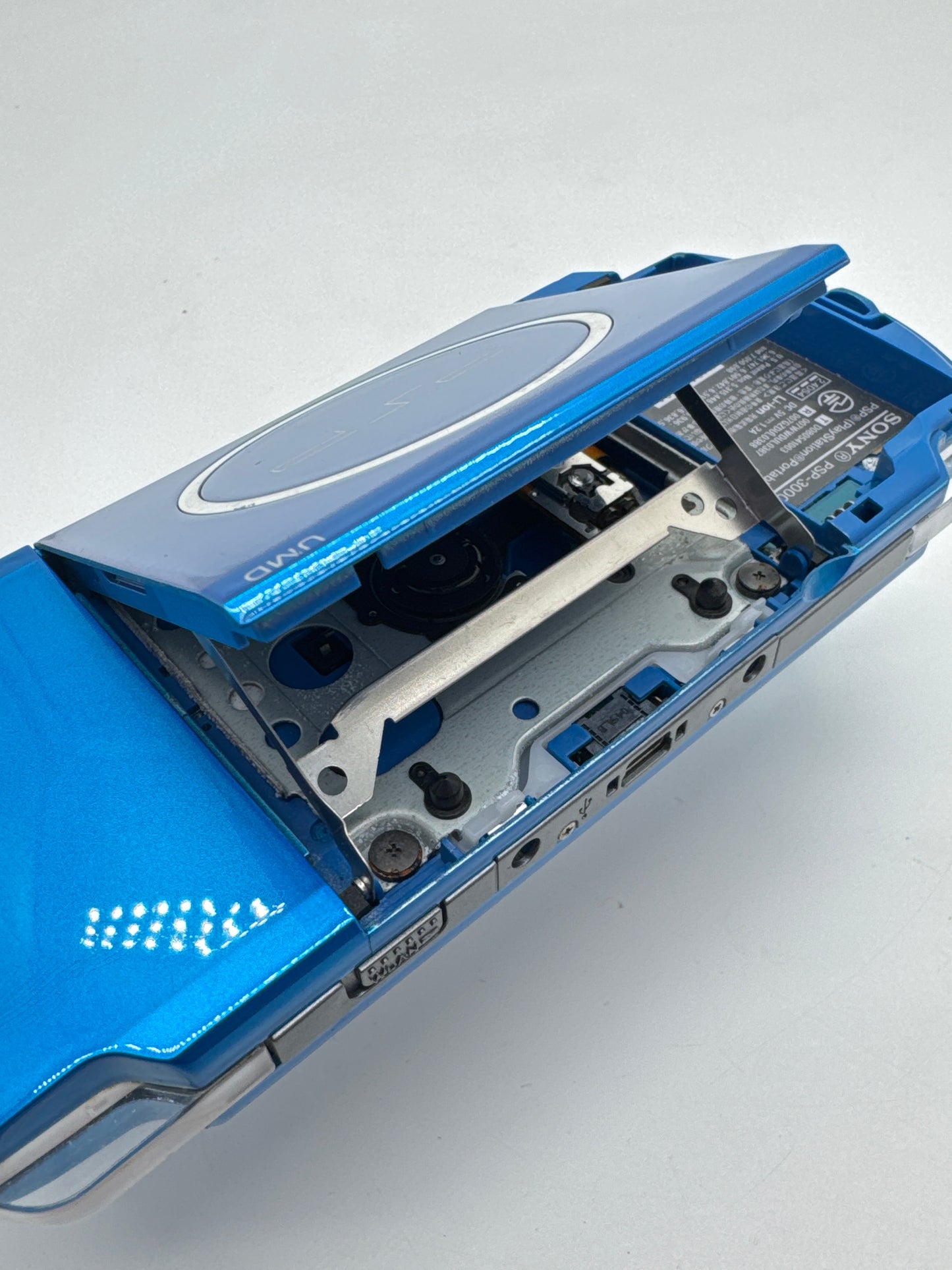 Sony PSP-3000 Blue Console #236 No Battery or Lid No Charger Broken Right Buttons AS IS