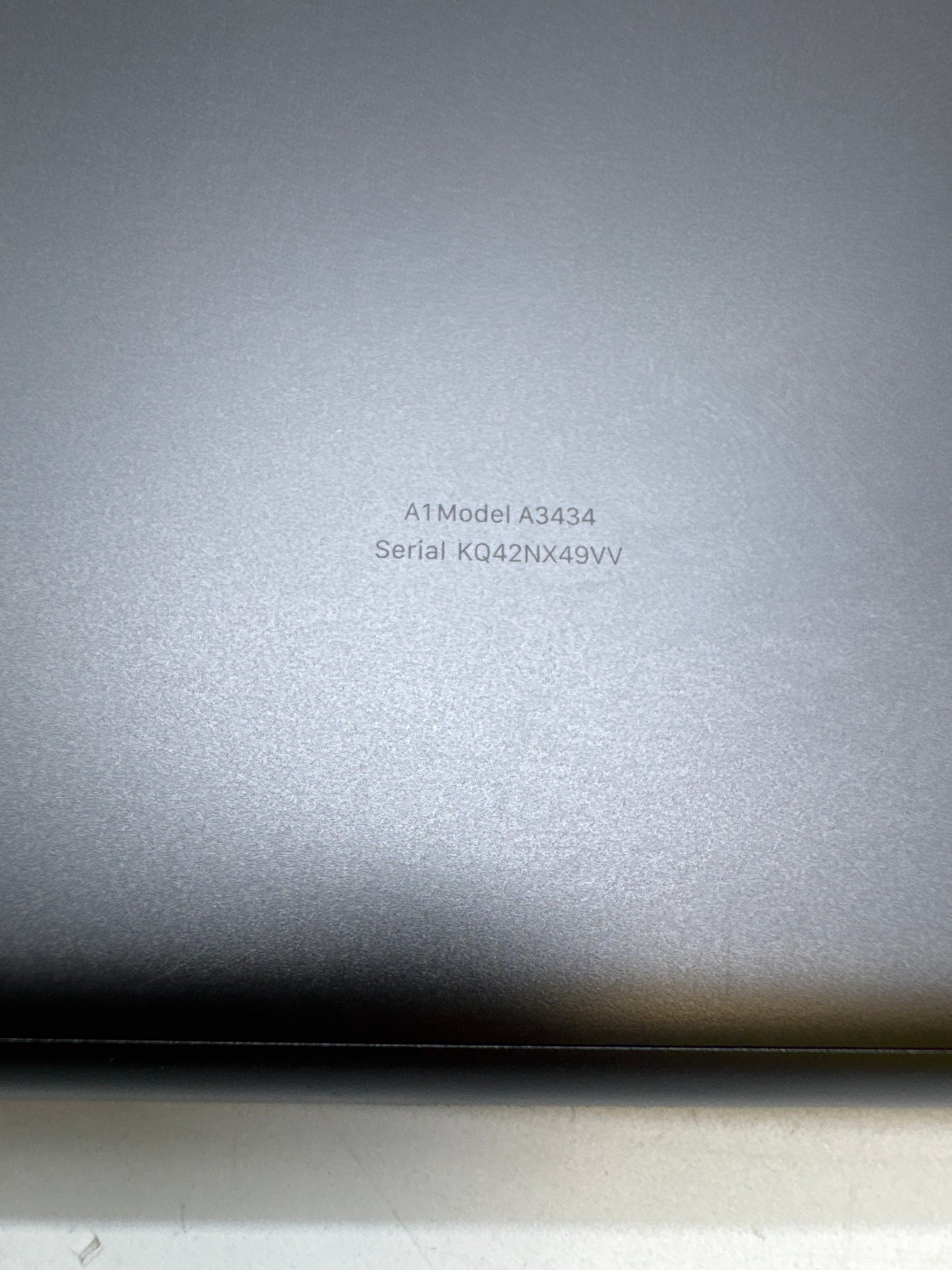 2025 Apple MacBook Pro 14.2" A3434 M5 10C-CPU 10C-GPU 16GB RAM 512GB SSD 30 Cycle