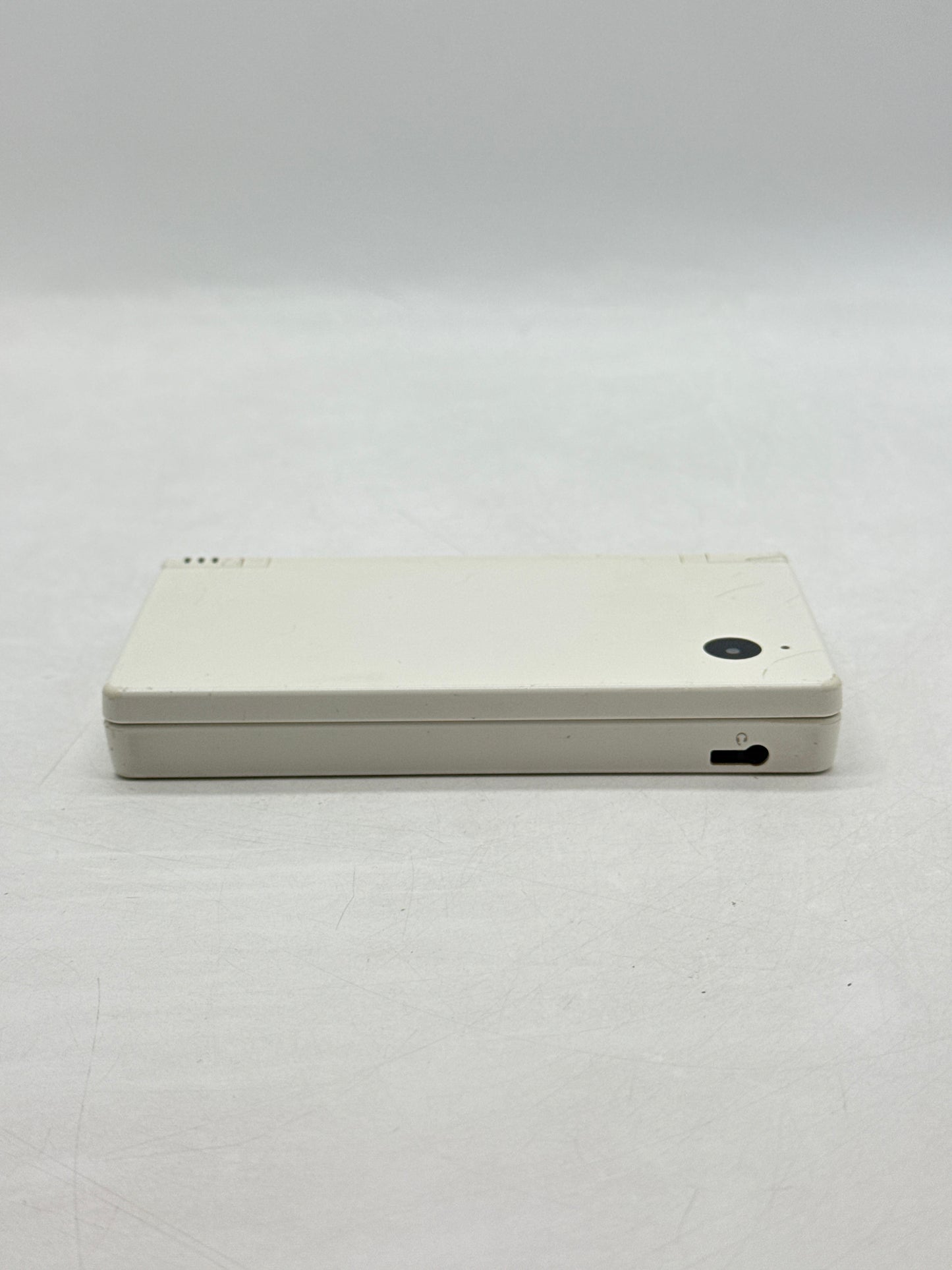 Nintendo Dsi TWL-001(JPN) Handheld Video Game Console Only White