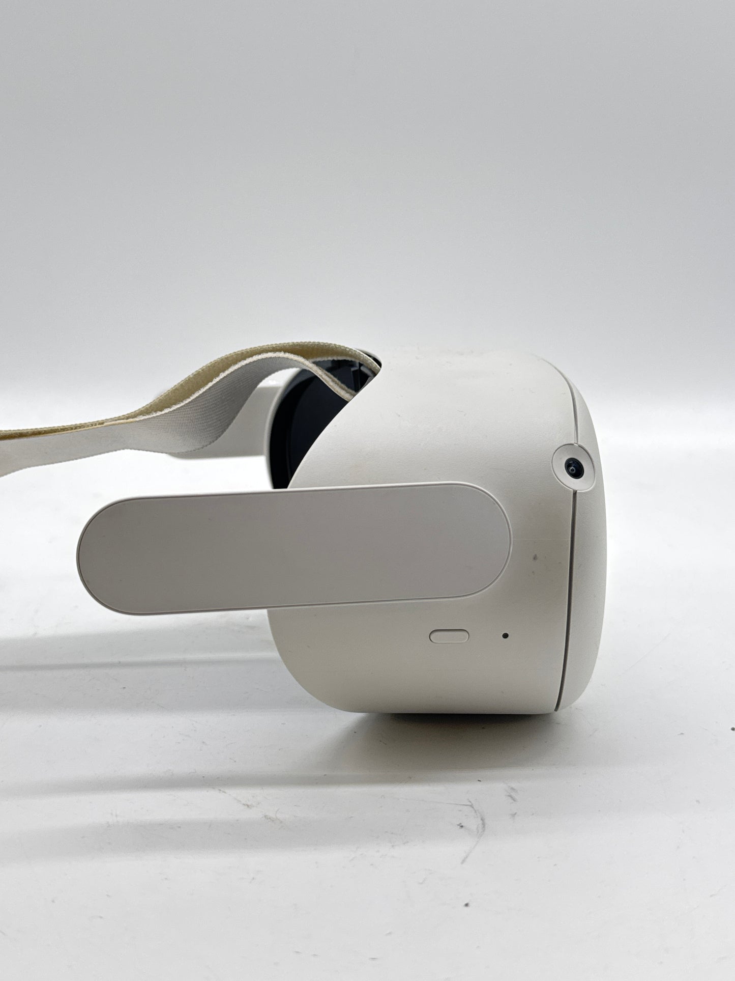 Meta Quest 2 128GB Standalone All-in-One VR Headset KW49CM