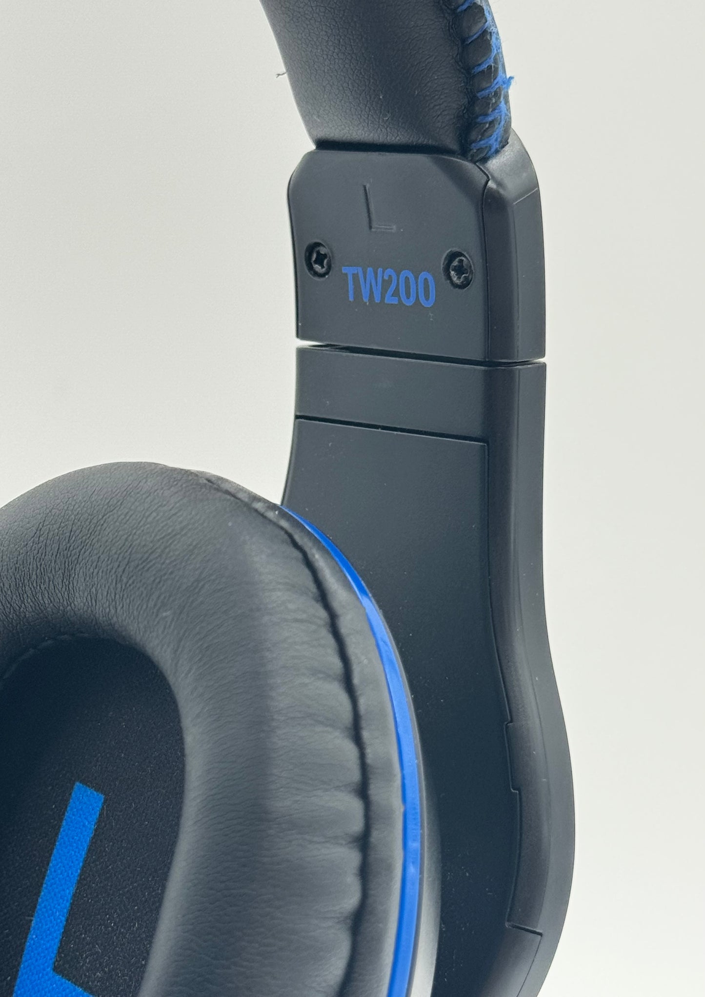 ThinkWrite Technologies TW200 Wired Gaming Headphones - Black - Used