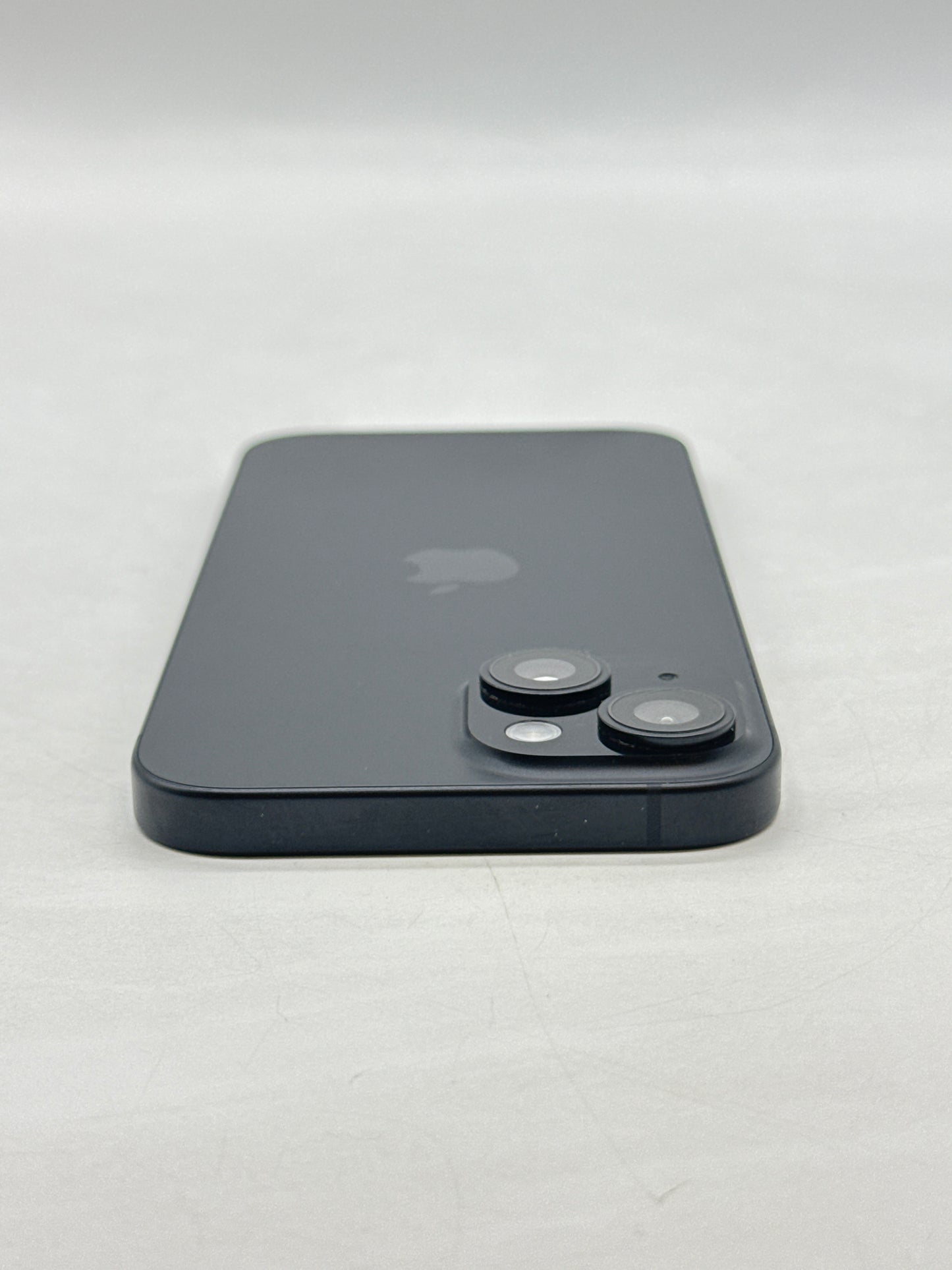 Unlocked Apple iPhone 15 A2846 128GB Black 80% Battery