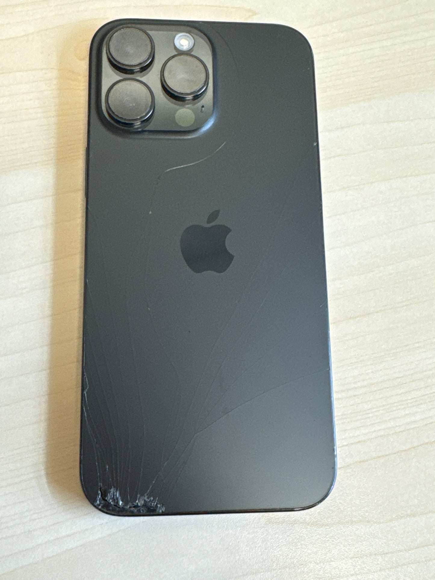 T-Mobile Apple iPhone 16 Pro Max A3084 256GB Black Titanium - Cracked Back