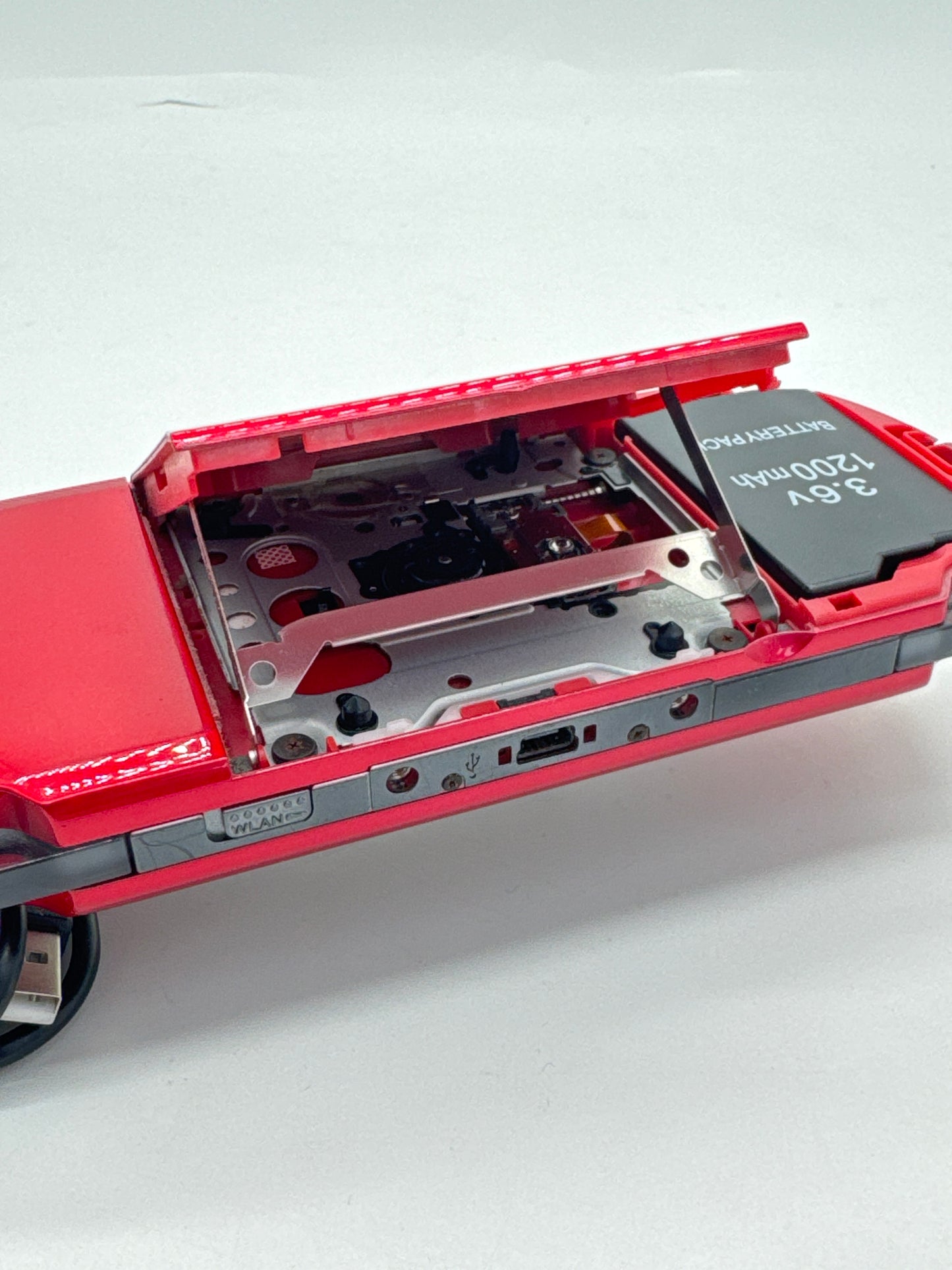 Sony PSP-3000 Radiant Red Console w/ Charger #69 Missing Battery Lid