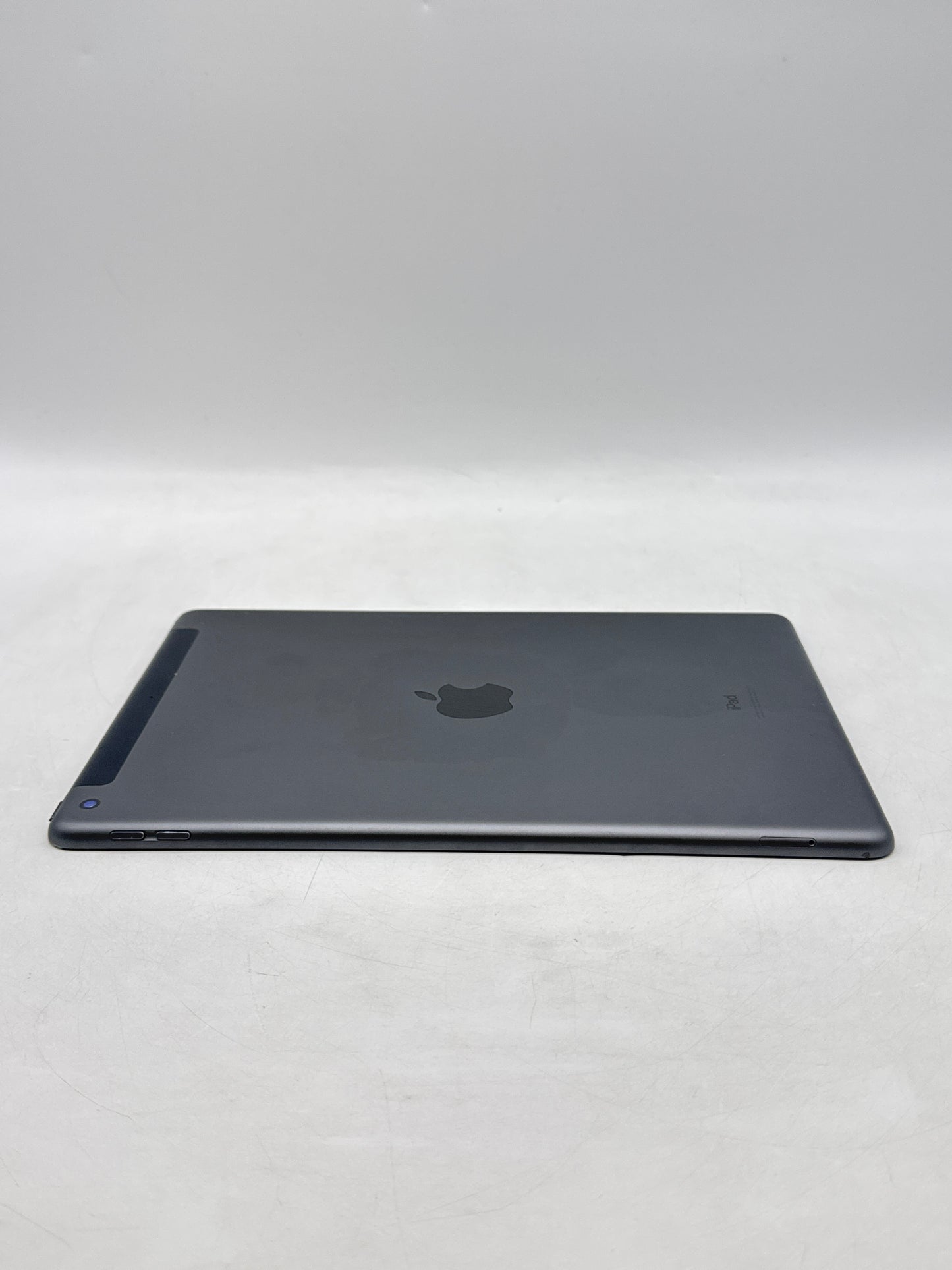 Unlocked Apple iPad 8th gen A2428 32GB Cellular Space Gray - Not Working