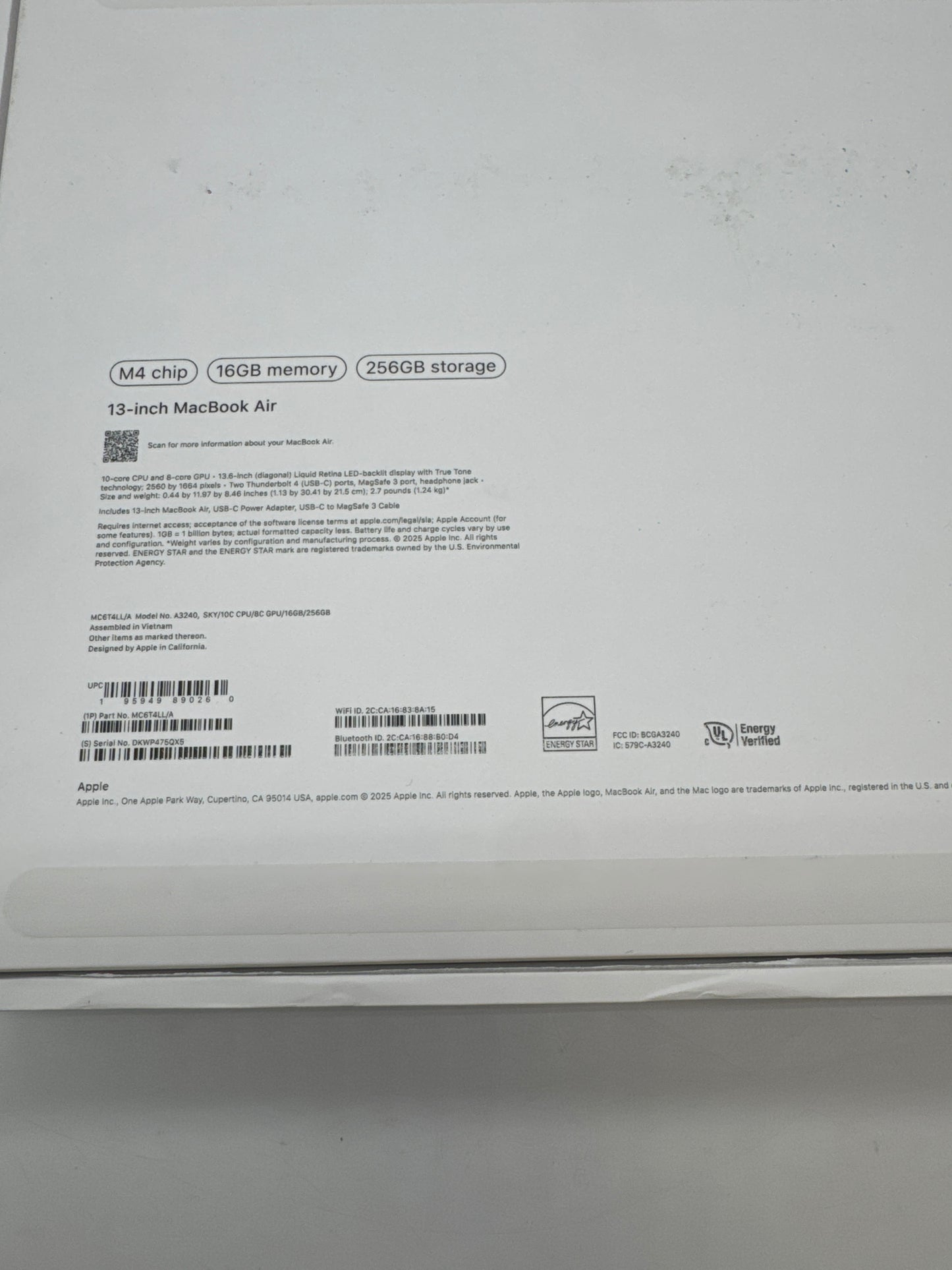 2025 Apple MacBook Air 13.6" A3240 M4 10C-CPU 8C-GPU 16GB RAM 256GB SSD 2 Cycle