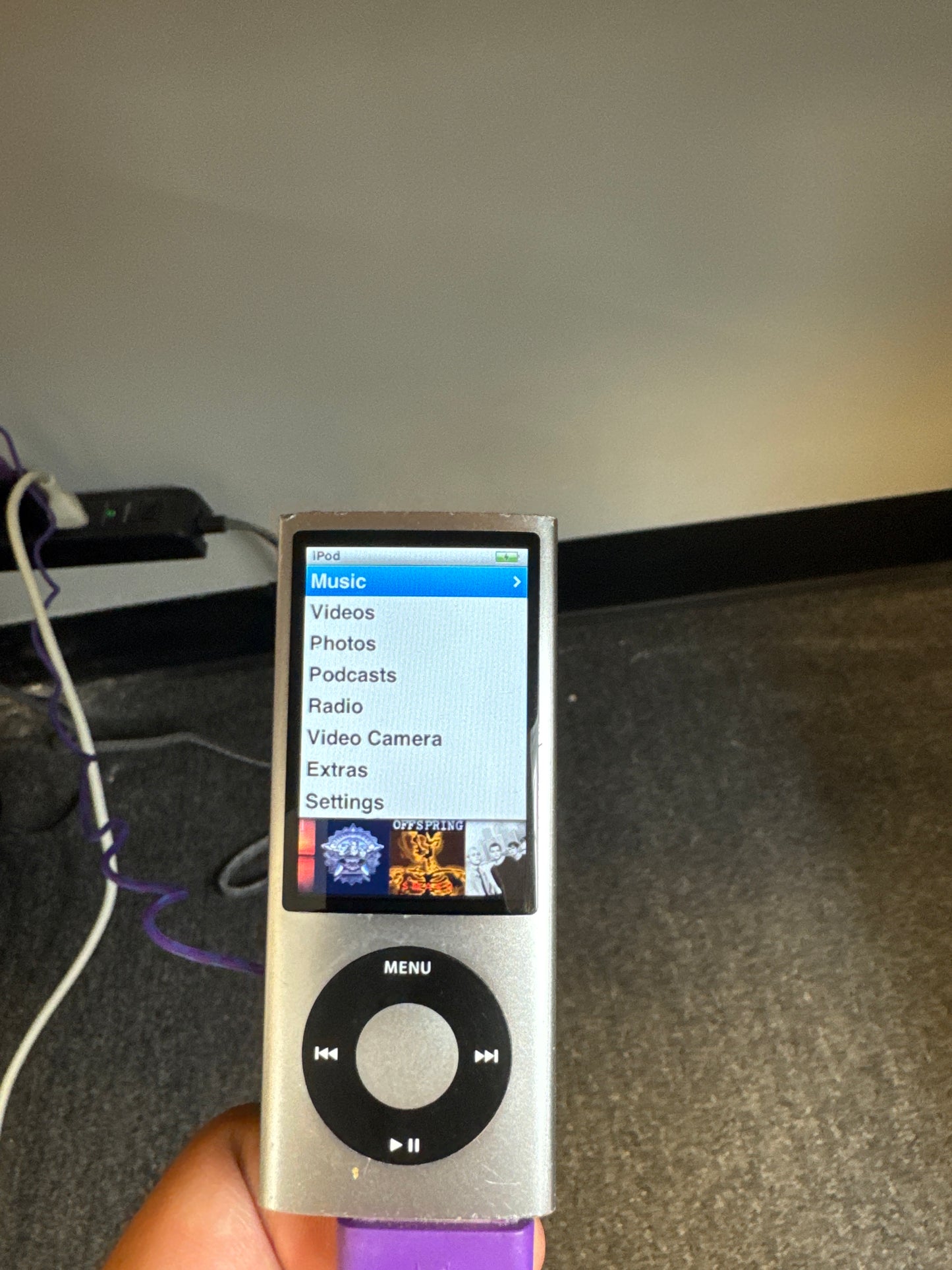 Apple iPod Nano A1320 5th Gen 8GB - Bad Battery