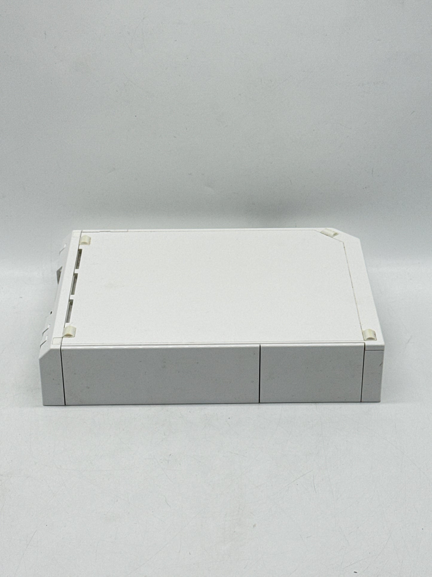 Nintendo Wii Video Game Console RVL-001 White Bundle