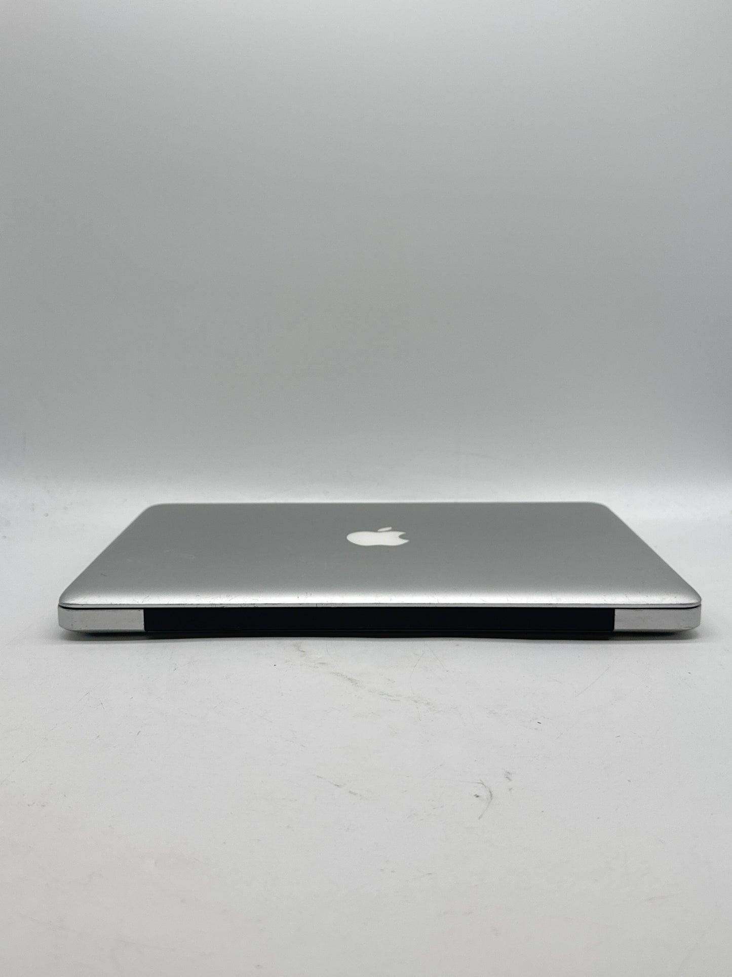 Apple MacBook Pro Retina 13" A1278 Core i5 @2.5GHz dual-core 4GBRAM 500GBSSD !READ