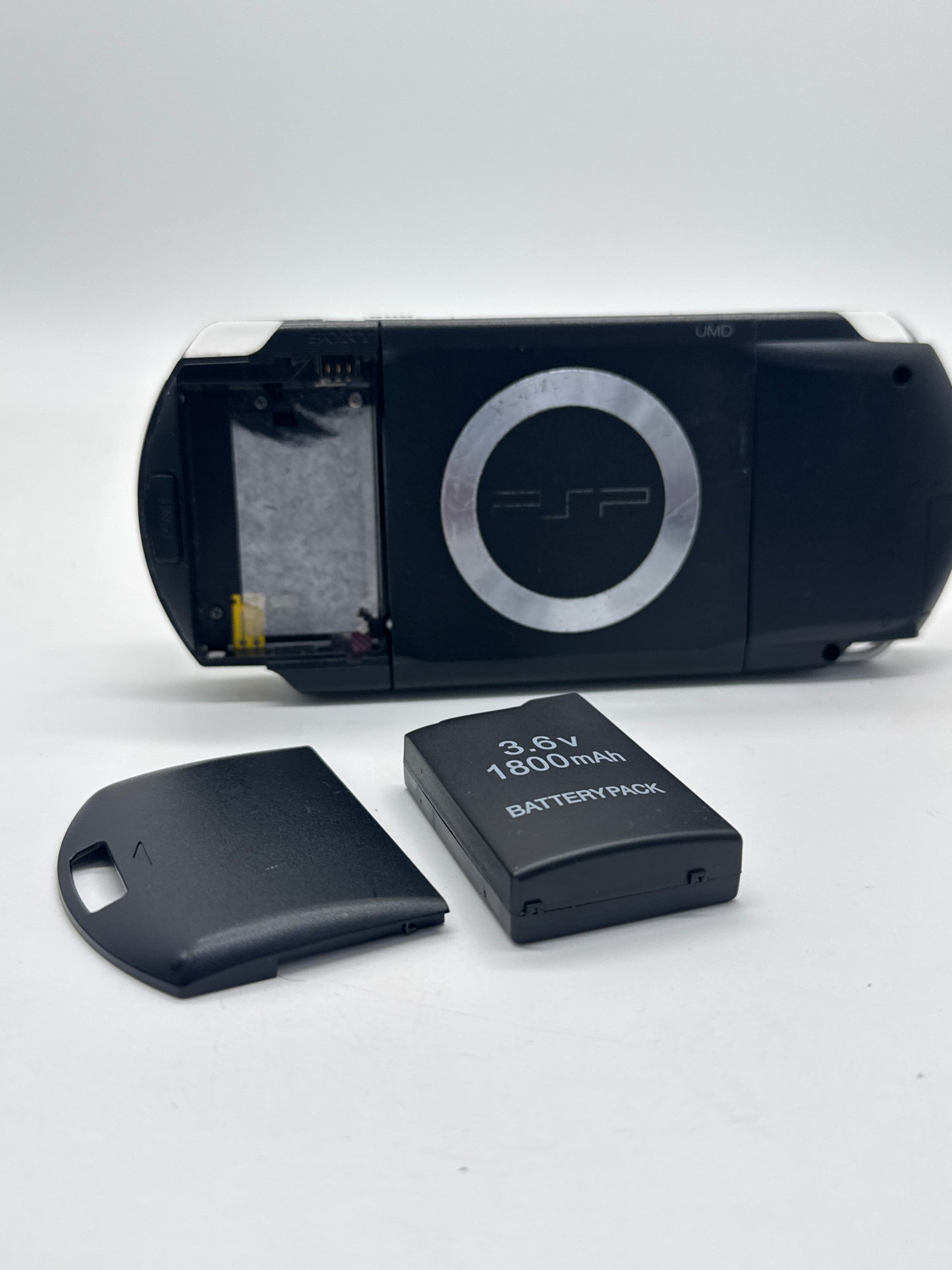 Sony PSP-1000 Piano Black Console #77 w/1800mAh Battery & No Charger