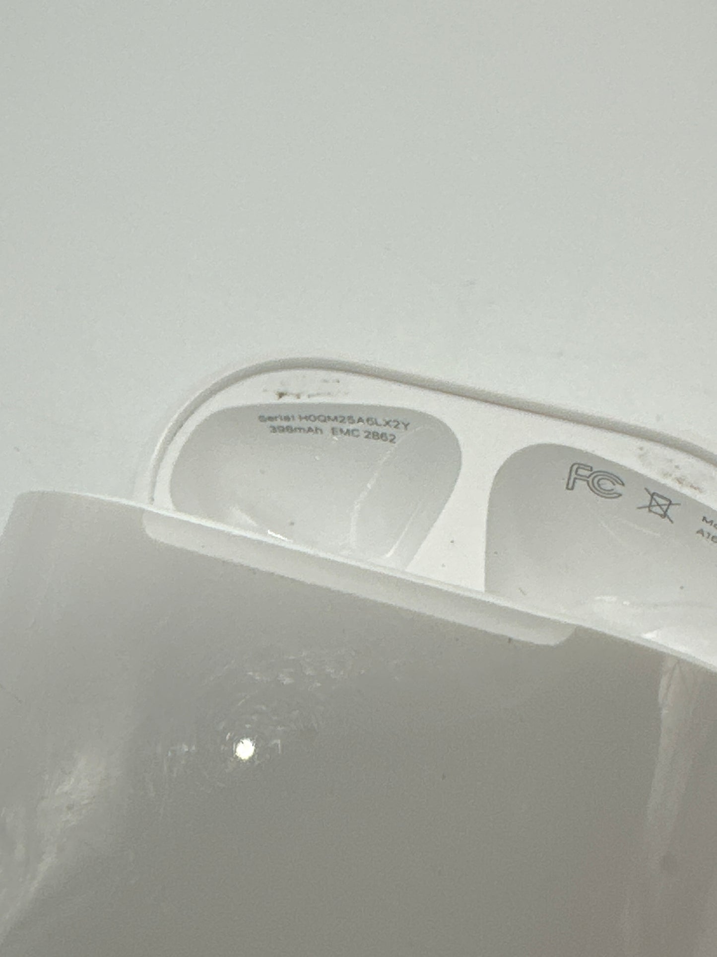 Apple AirPods with Charging Case A1602 EarPods - White, Left & Right, Authentic - Free Shipping!