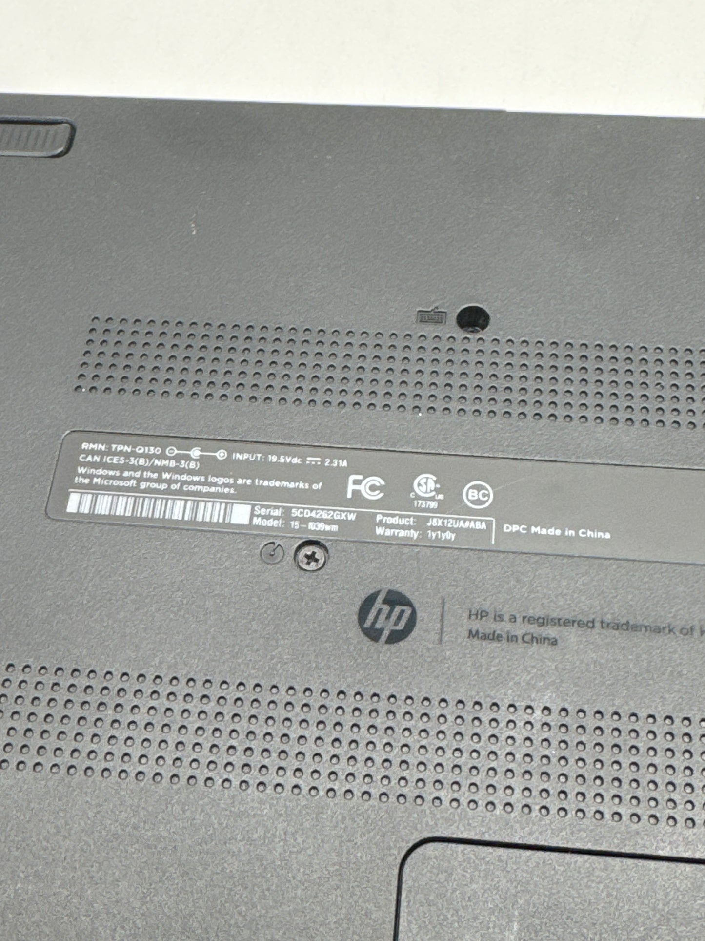 HP 15-F039WM Intel Celeron 15.6" 500GBHDD 4GBRAM Parts No Battery UNTESTED