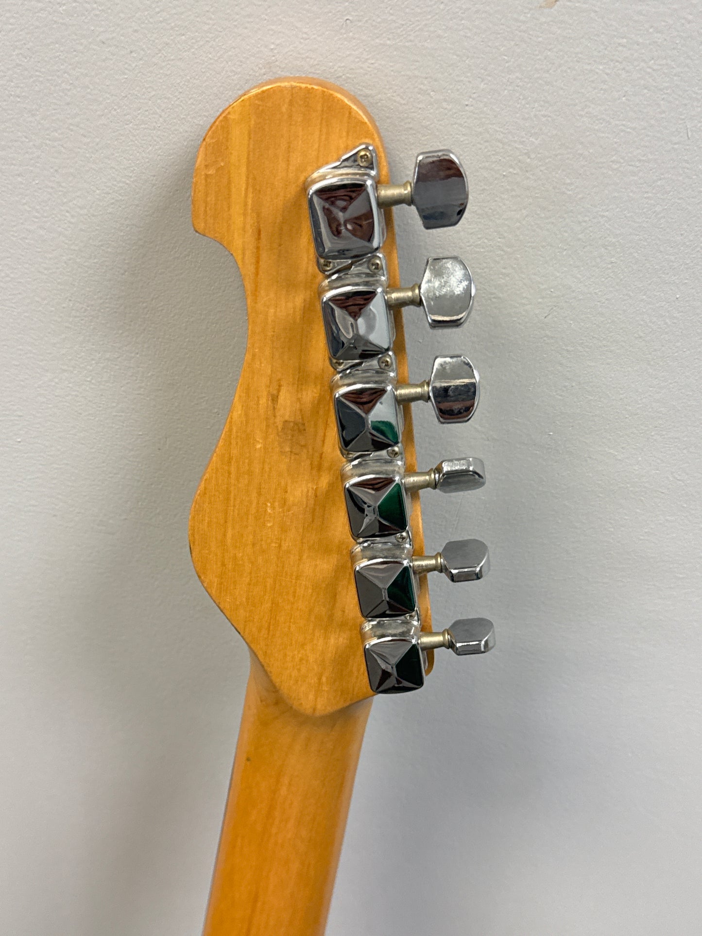 Yamaha EG 112 Electric Guitar Right-Handed - Read!