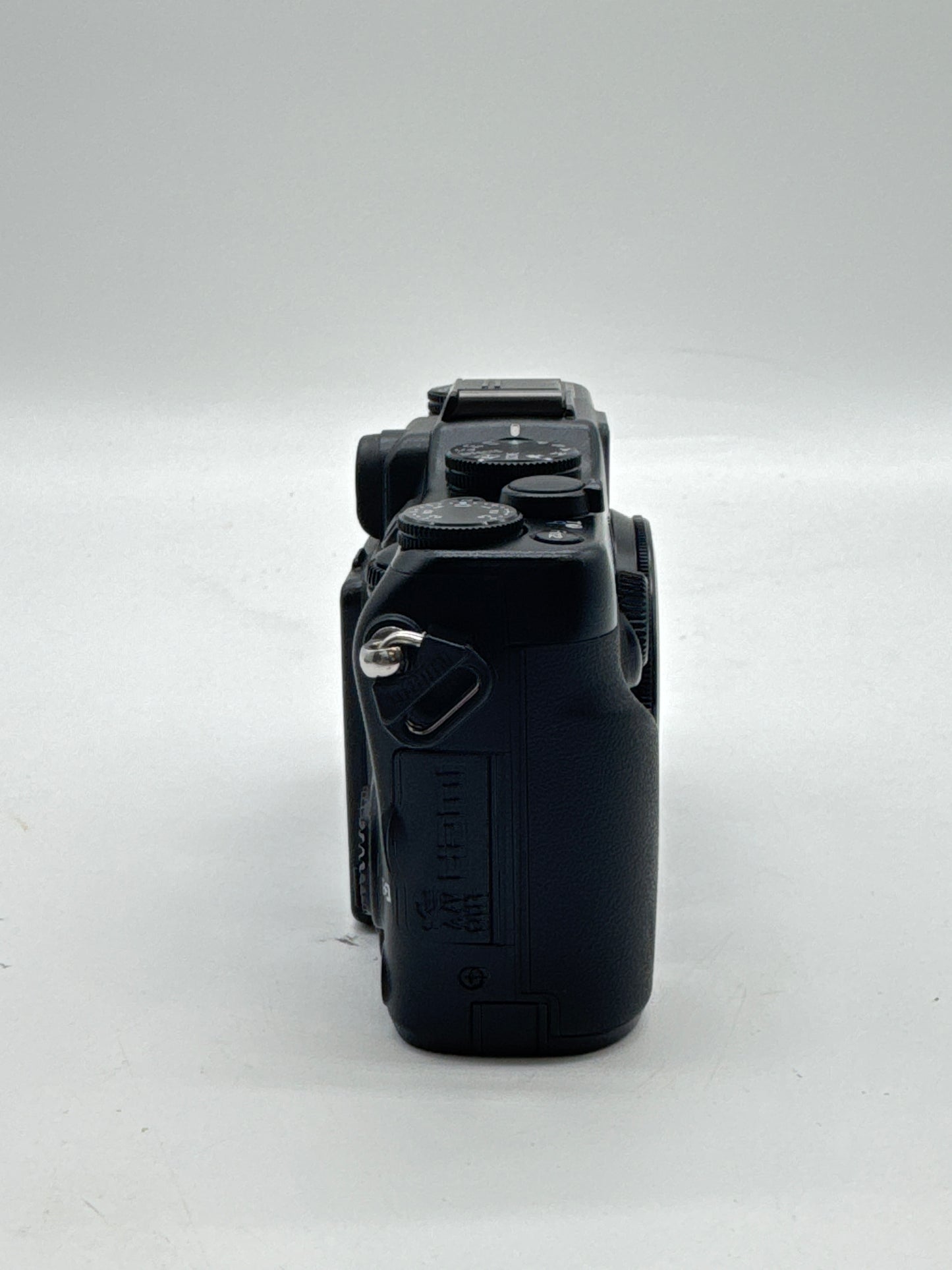 Nikon Coolpix P7100 Digital Camera Black UNTESTED