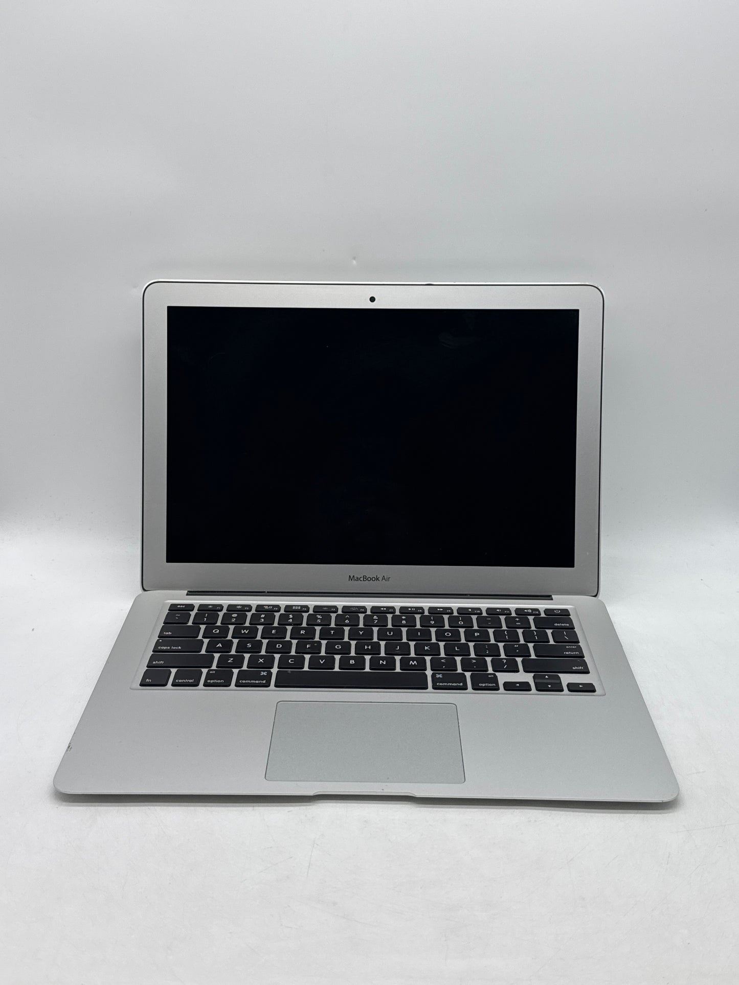 2015 Apple MacBook Air 13" A1466 Core i5 1.6 GHz 128GB SSD 4GB RAM - Broken Read!