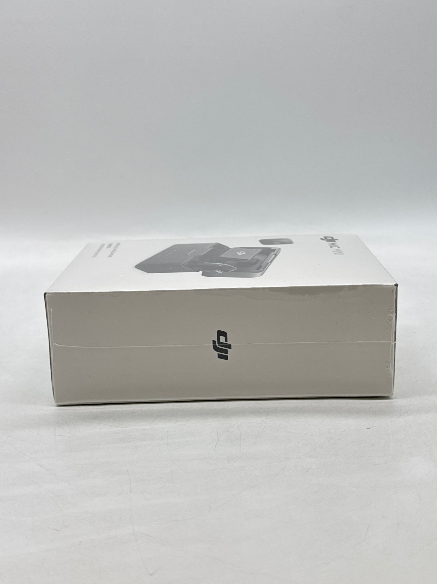 Brand New DJI Mic Mini DMMR01 2 TX 1 RX Charging Case Microphone Reciever