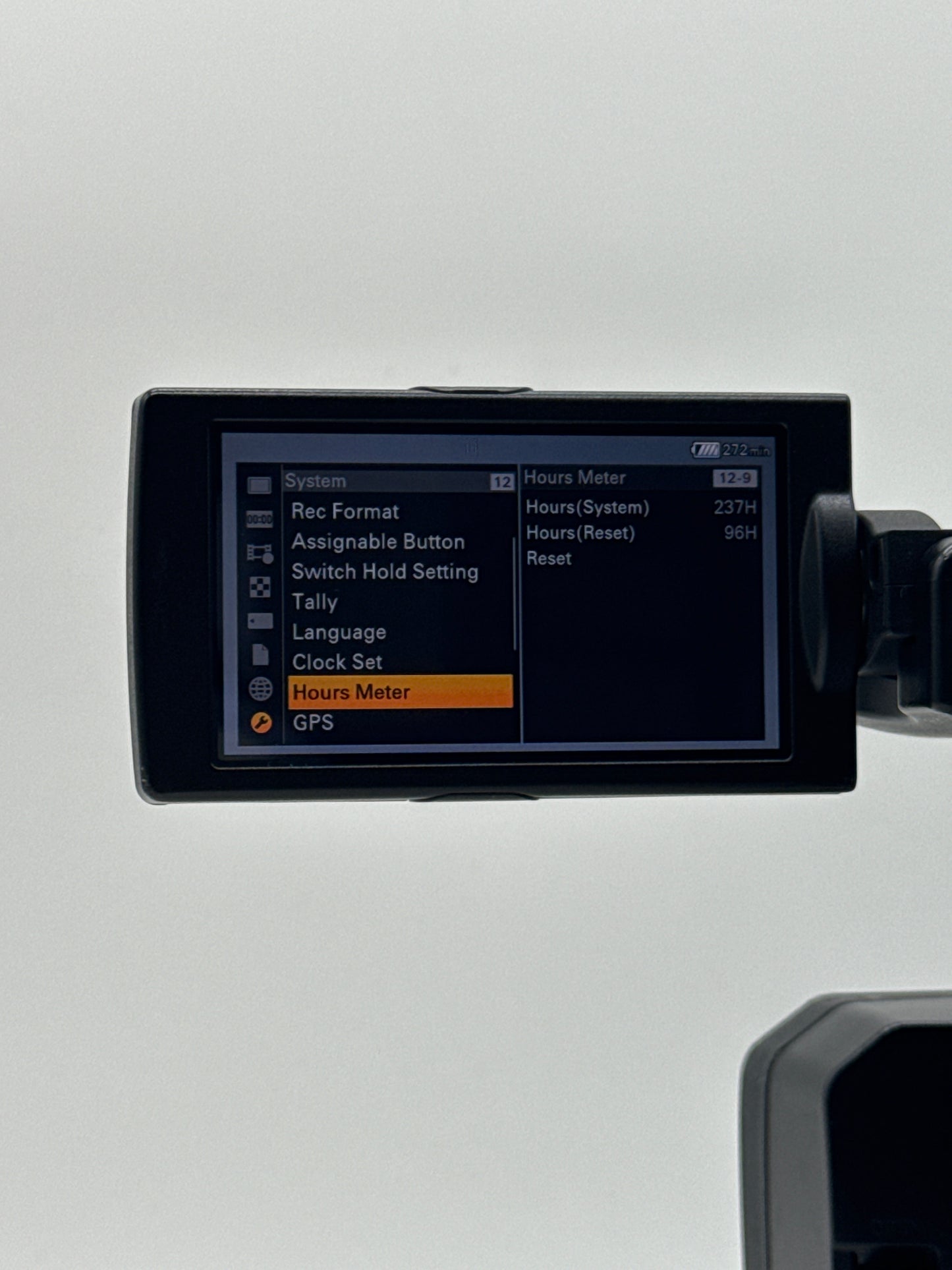 Sony PXW-Z280V 4K XDCAM Professional Camcorder w/2 Batteries - 237 Hours