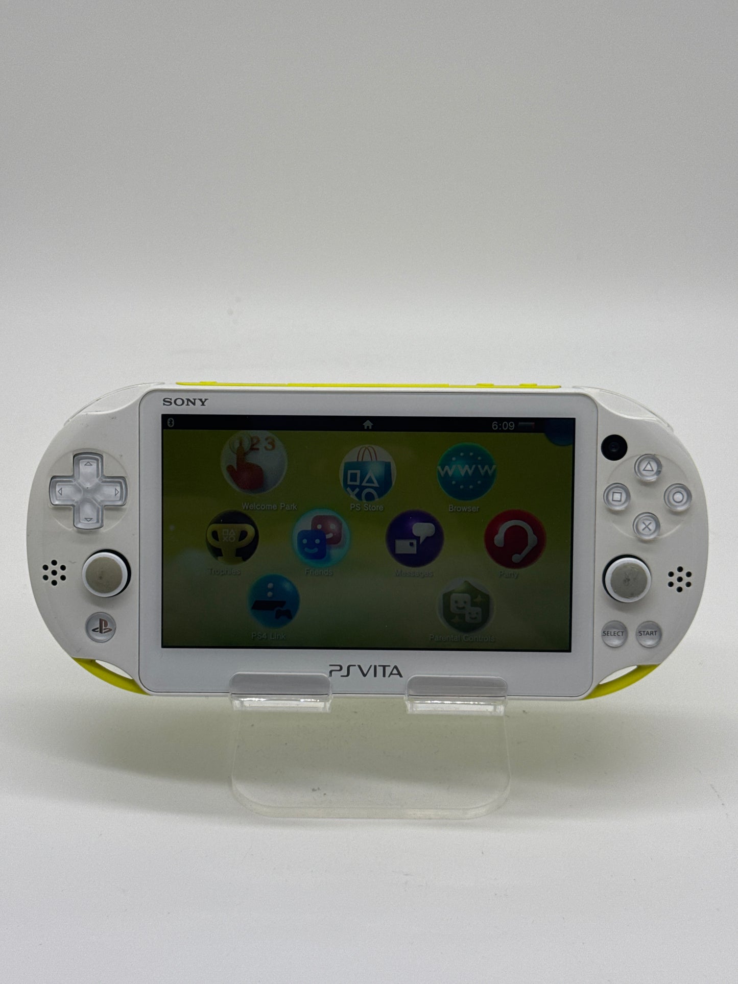 PS Vita PCH-2000 Sony PlayStation Console Lime Green w/Chargers