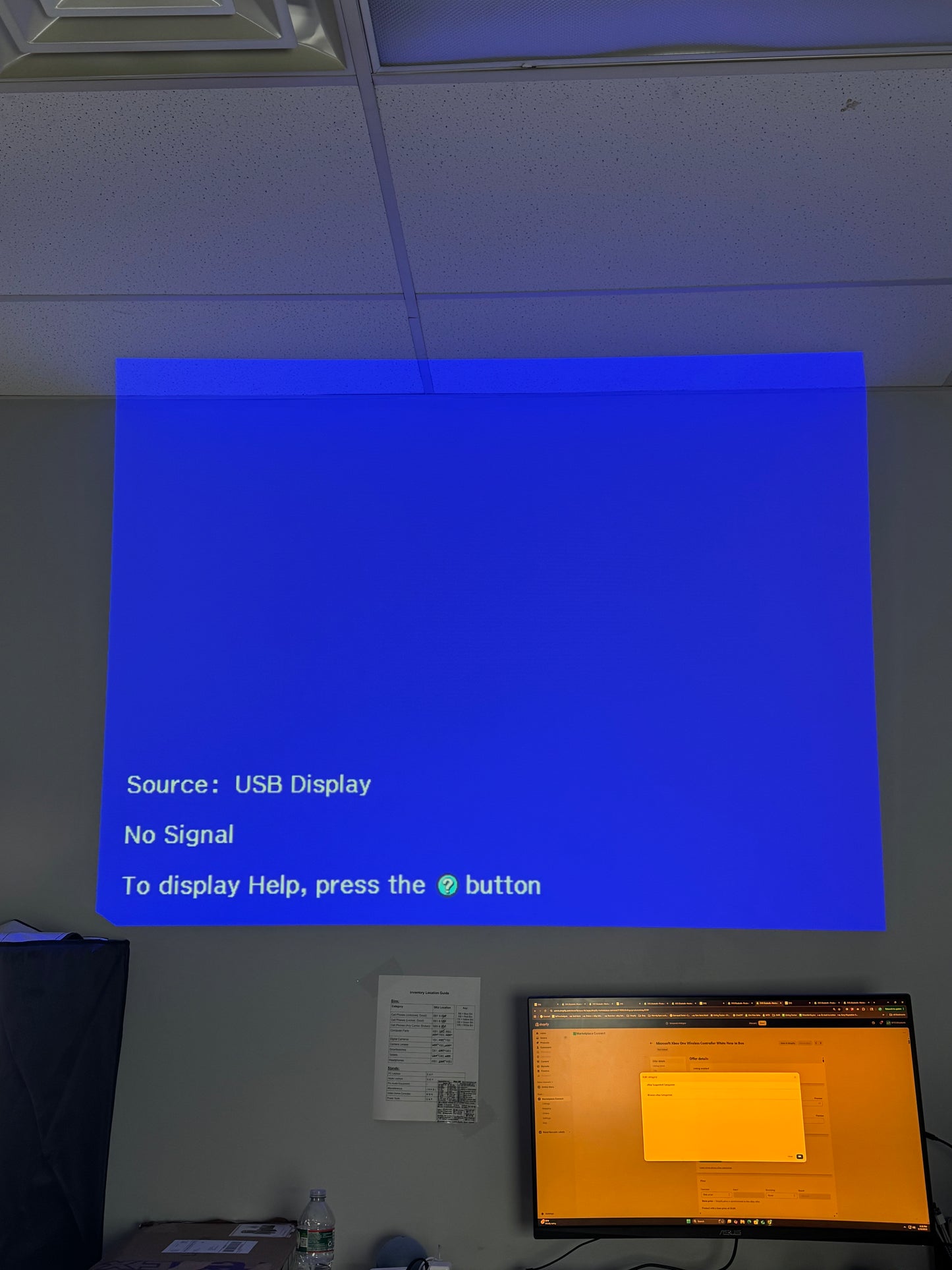 Epson EX-30 H283A Projector - Tested