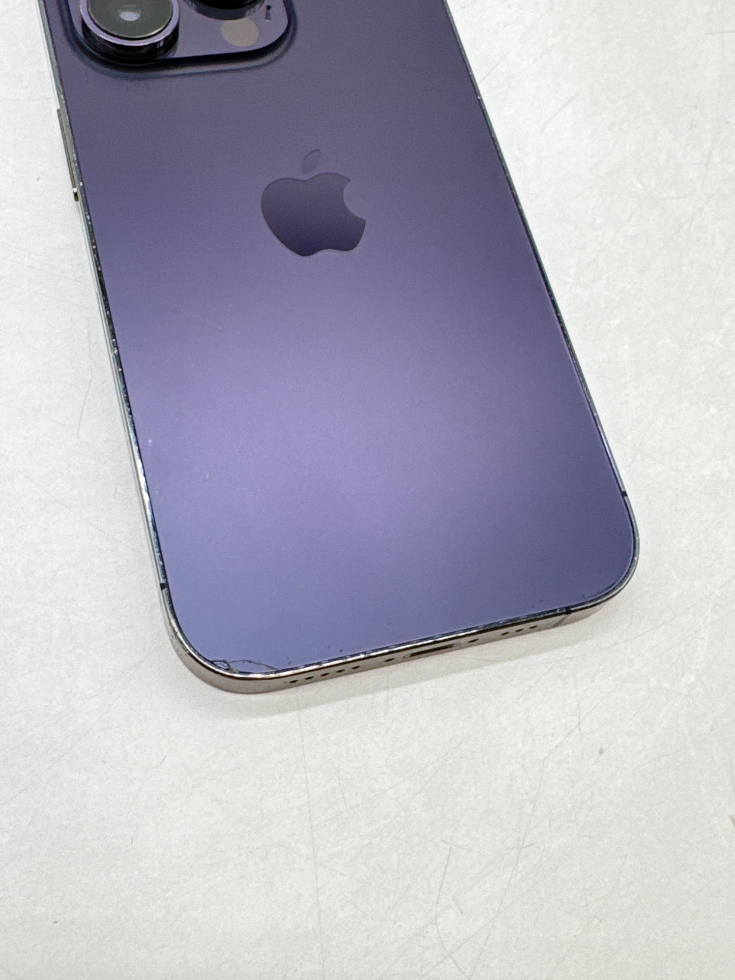 Unlocked Apple iPhone 14 Pro A2650 128GB Deep Purple - Cracked Read!