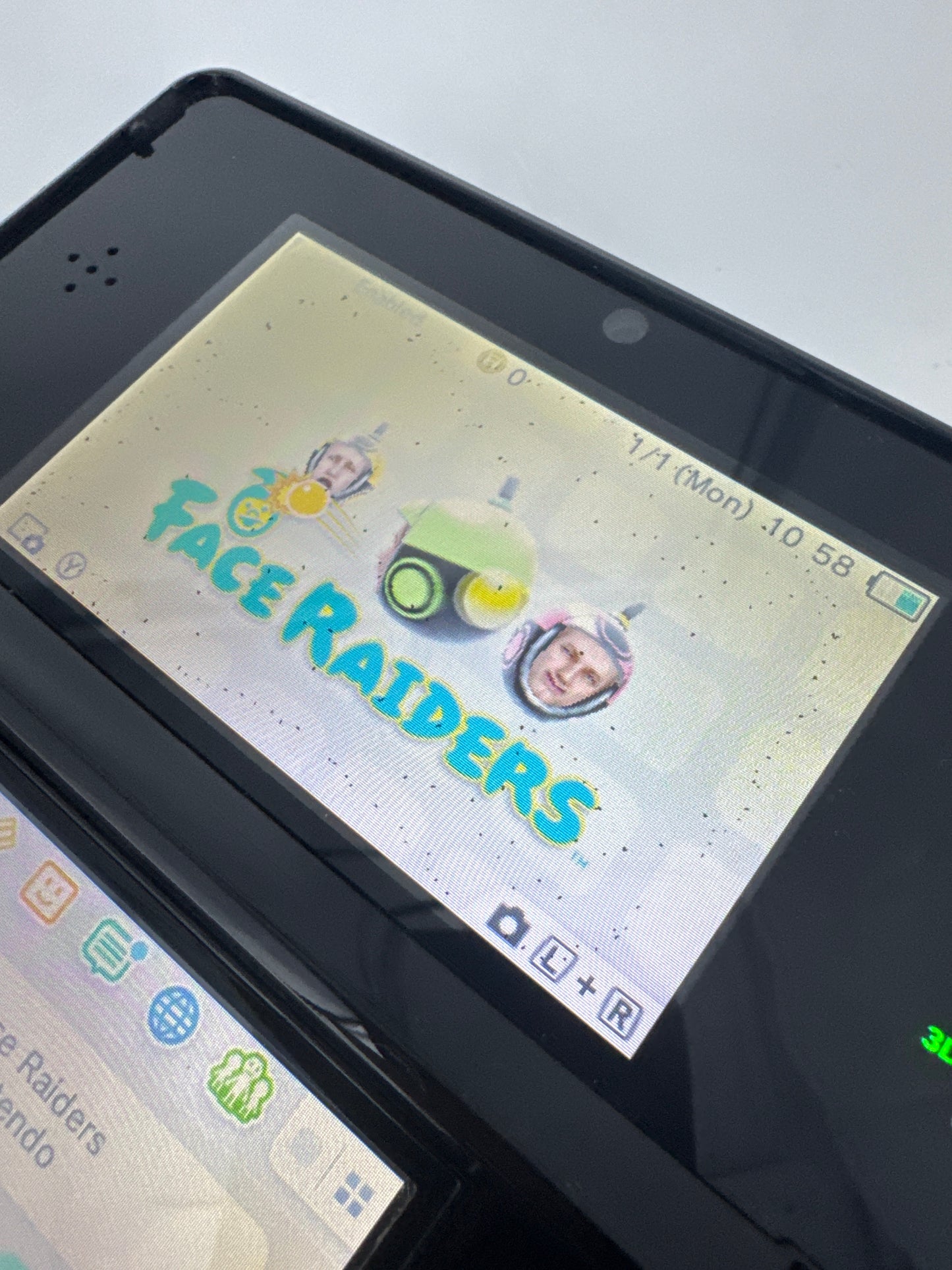 Nintendo 3DS CTR-001 (JPN) Black Console #69 Bad Top Screen READ AS IS