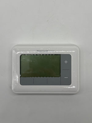 Honeywell Home T5 RTH7560E Programmable Thermostat Heat Cool Digital White Used