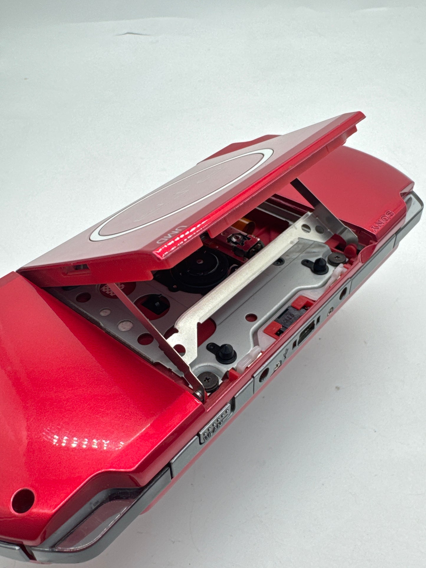 Sony PlayStation Portable PSP-3000 Red Console Only #335 Bad UMD No Battery AS IS