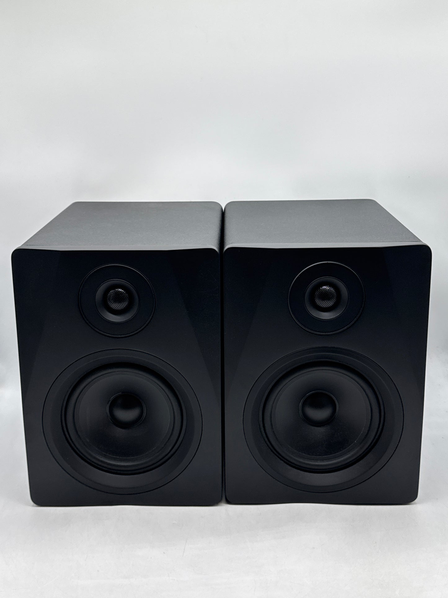 Rockville APM5B 5.25" 2-Way 250W Active/Powered USB Studio Monitor Speakers Pair