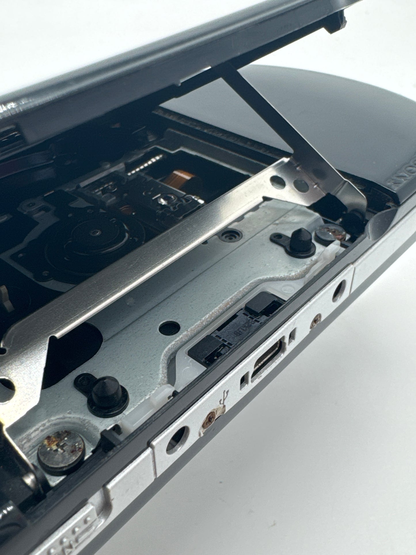 PlayStation Portable PSP-2000 Piano Black Console #670 w/ OEM 1200mAh Battery