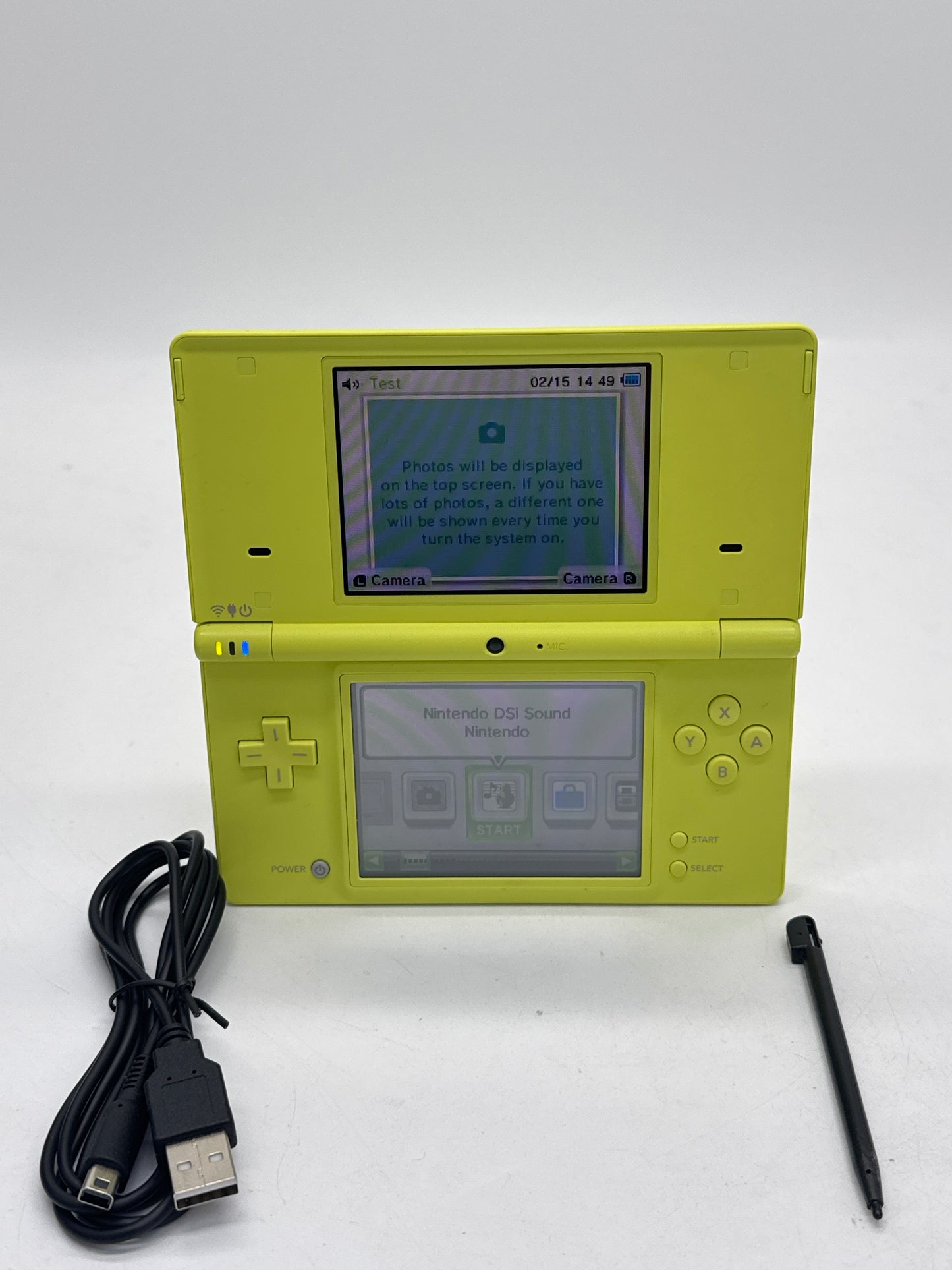 Nintendo DSi TWL-001(JPN) Lime Green Console w/ Stylus & Charger