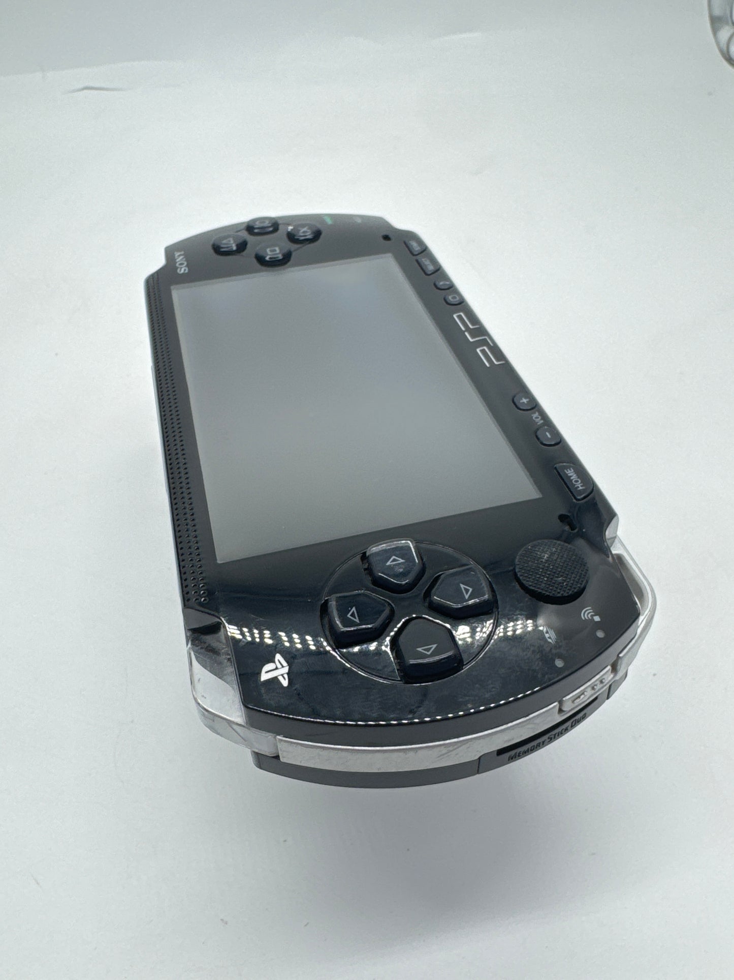 Sony PSP-1000 Piano Black Console #79 No Charger Cracked Back Bad Disc Drive AS IS
