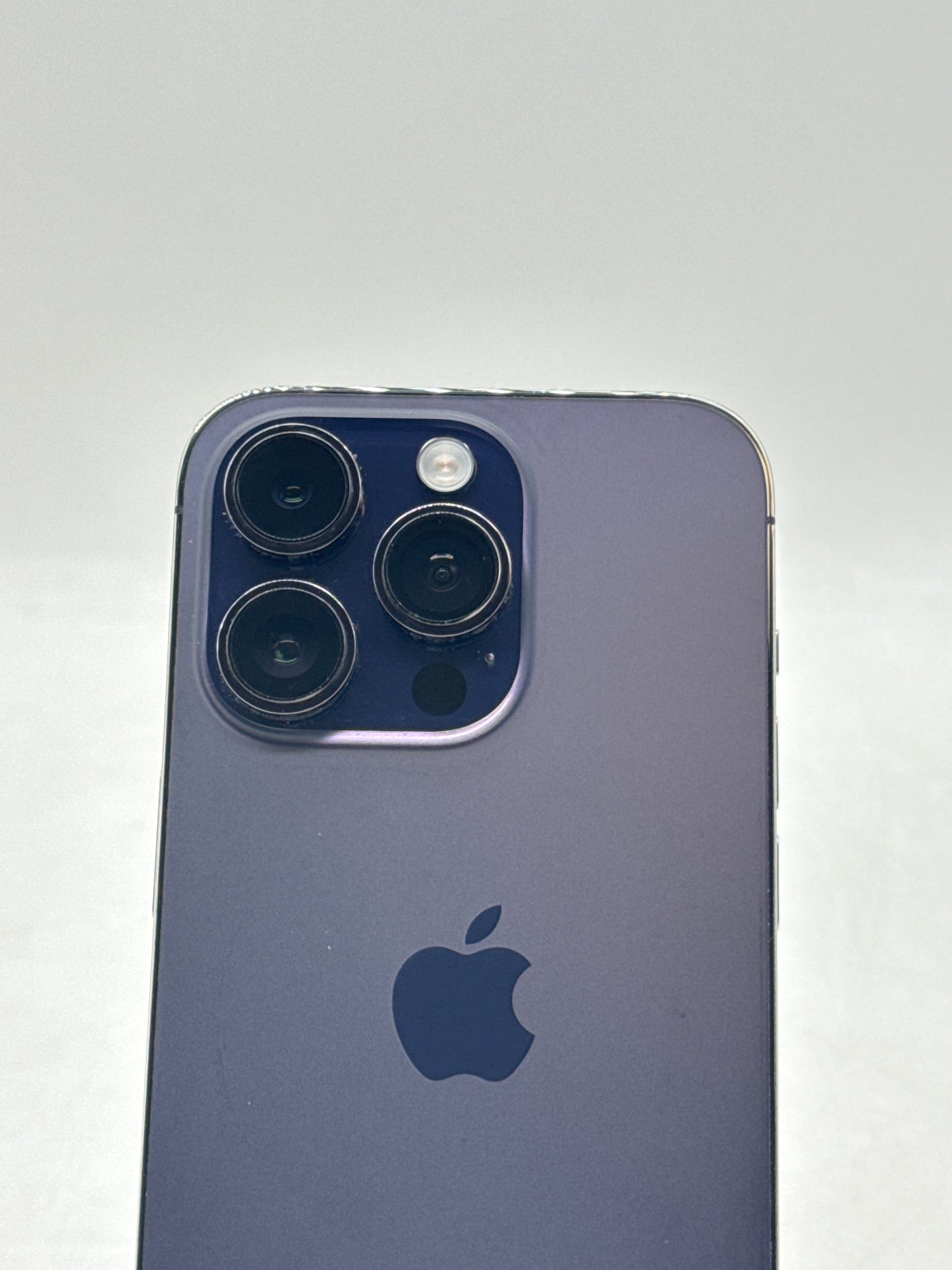 Unlocked Apple iPhone 14 Pro A2650 128GB Deep Purple - Read!