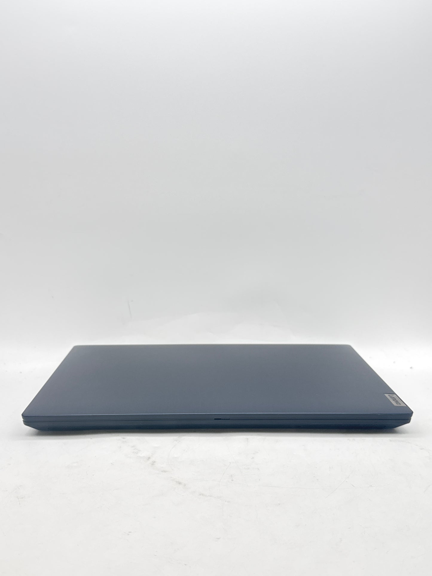 LENOVO IdeaPad 3-14ADA05 14" FHD RYZEN 5 3500U 8GB RAM 256GB SSD W/Charger